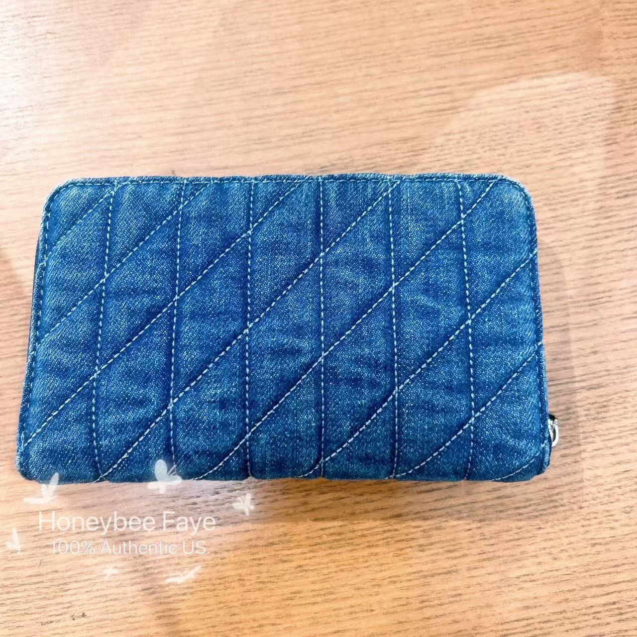 Coach Medium Id Zip Wallet With Quilting CAP29 Size ONE SIZE - 4 Thumbnail