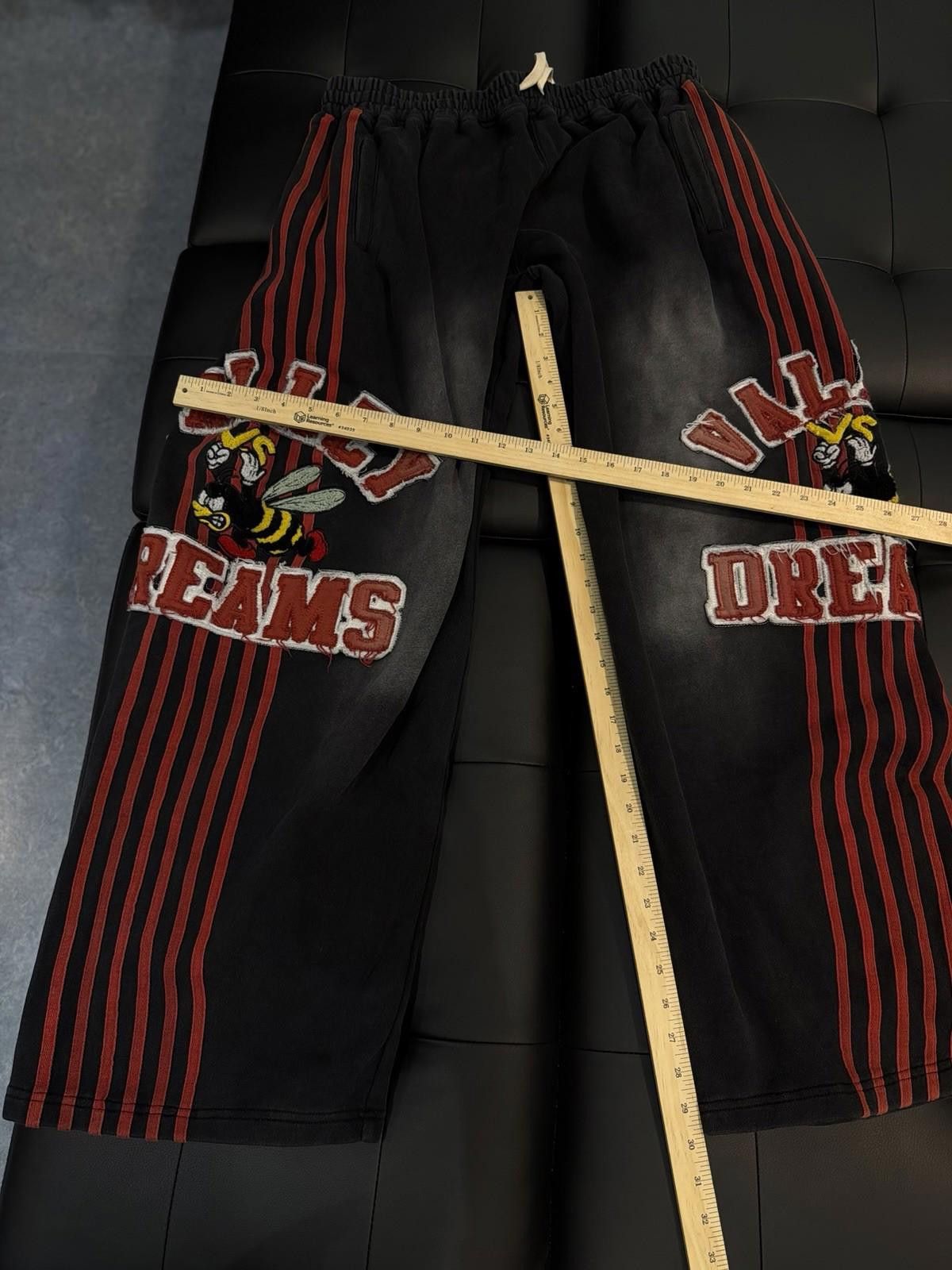 Vale Valley Black Red “Bee” Drawstring Sweatpants Size Large Size US 34 / EU 50 - 8 Thumbnail