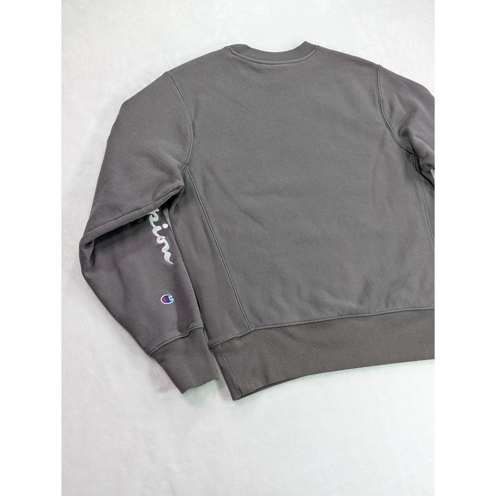 Champion Sz M Gray Reverse Weave Heavyweight Sweatshirt VTG Y2K Size US M / EU 48-50 / 2 - 11 Thumbnail