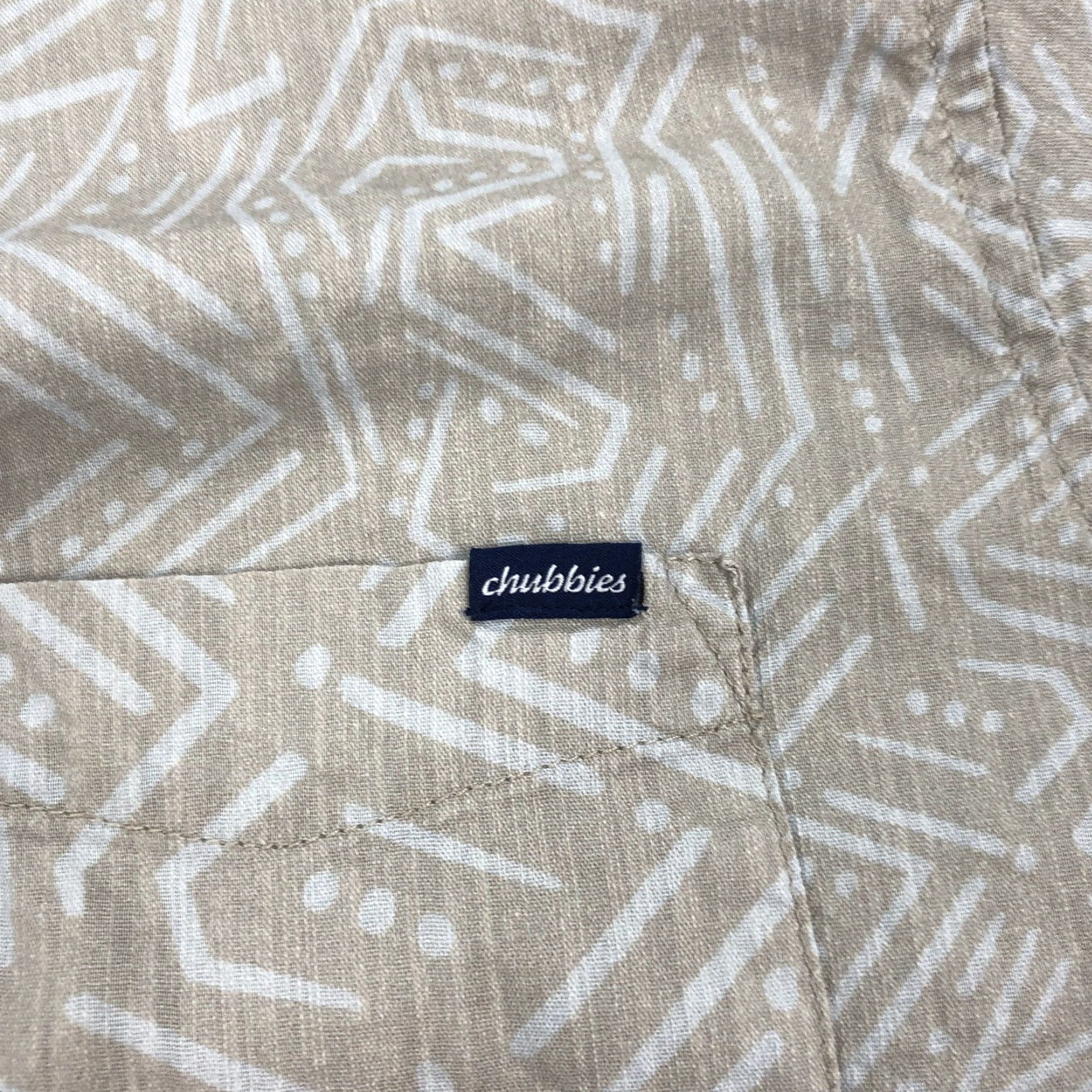 Chubbies Chubbies Shirt XXL Beige Tan Abstract Pattern Button-Down Collar Short Sleeve Chest Pocket Size US XXL / EU 58 / 5 - 3 Thumbnail