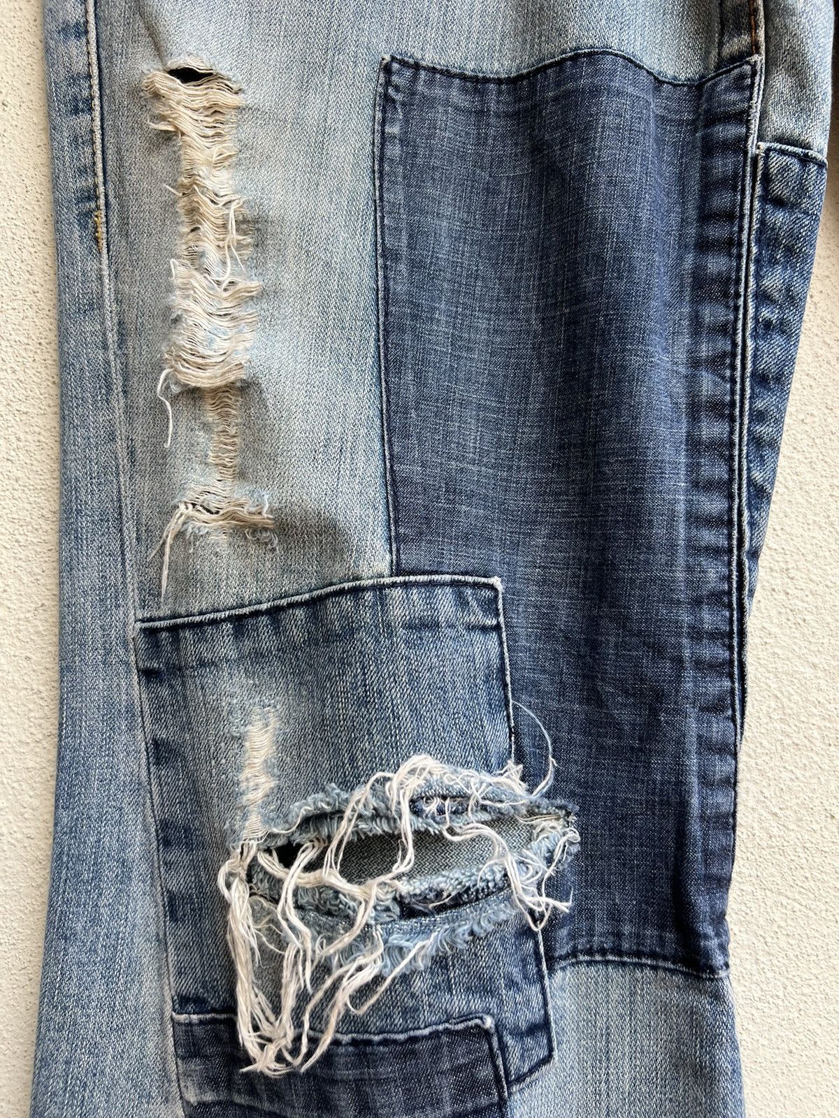 True Religion VTG 00s TR Big Rig Stone&Tint Rips Patchwork Flare Jeans Size US 34 / EU 50 - 9 Thumbnail