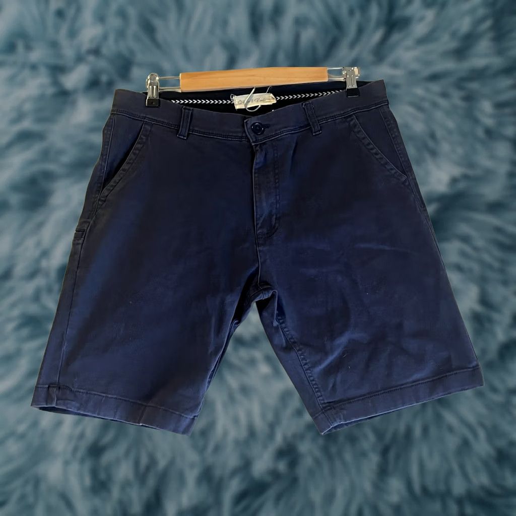 Vintage Stitches & Rivets Mens Blue Shorts Casual Comfort Drawstring Waist Size 34 Chino Pockets Relaxed Regular Front Flat Knit Cotton Blend Size US 34 / EU 50 - 1 Thumbnail