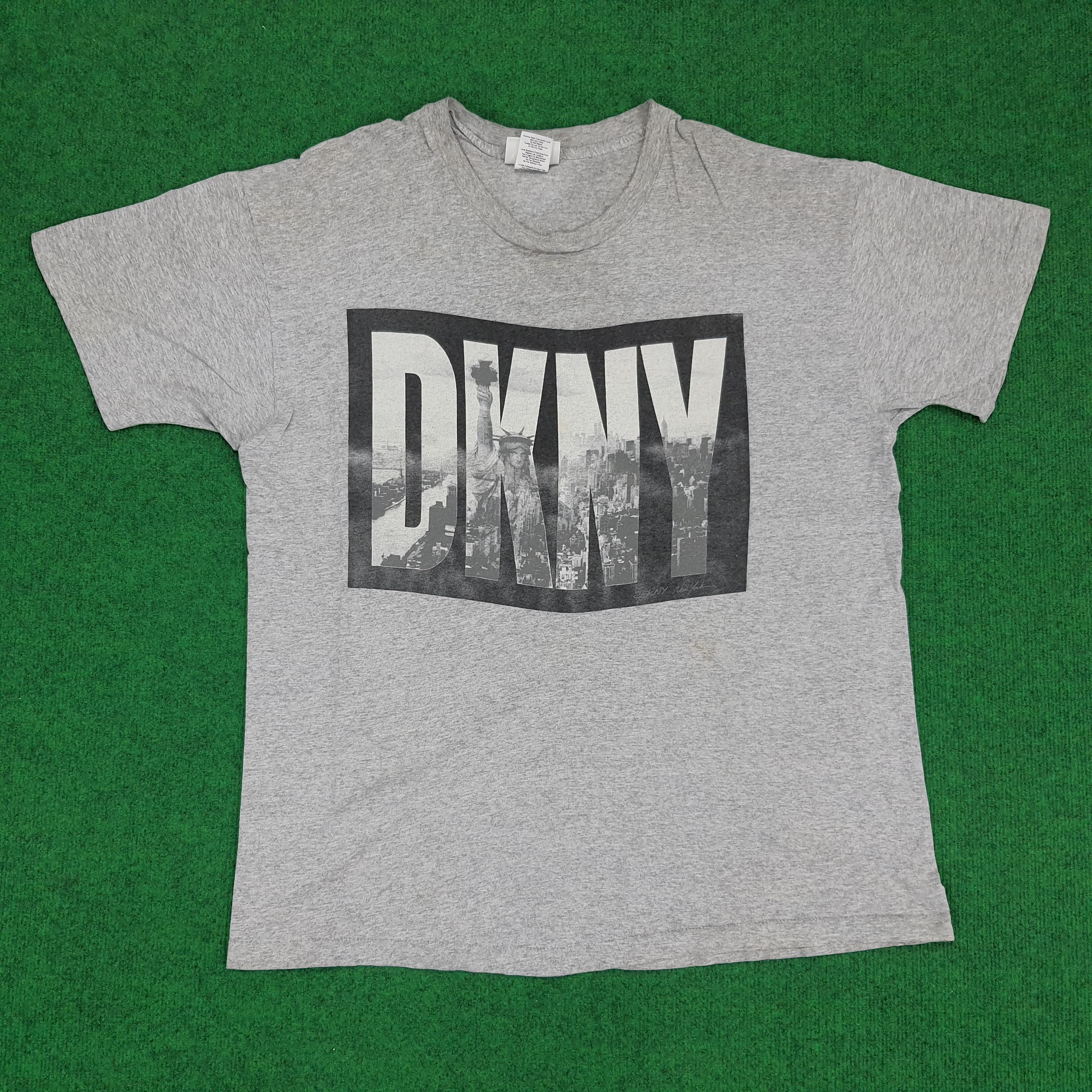 Vintage DKNY New York Photo Tee Streetwear T-shirt