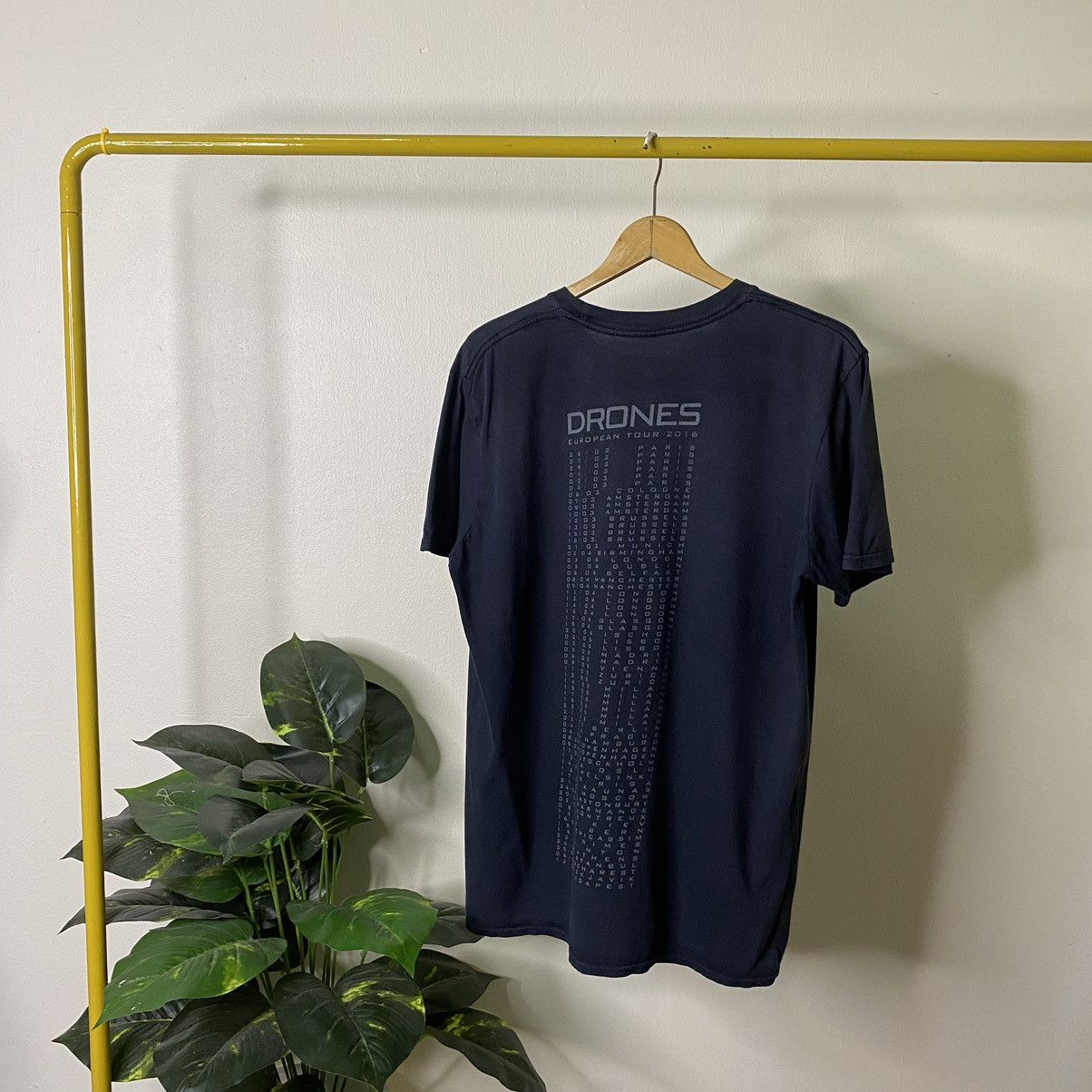 Band Tees × Vintage 2016 Muse Drones European Tour Tee Size US M / EU 48-50 / 2 - 5 Thumbnail