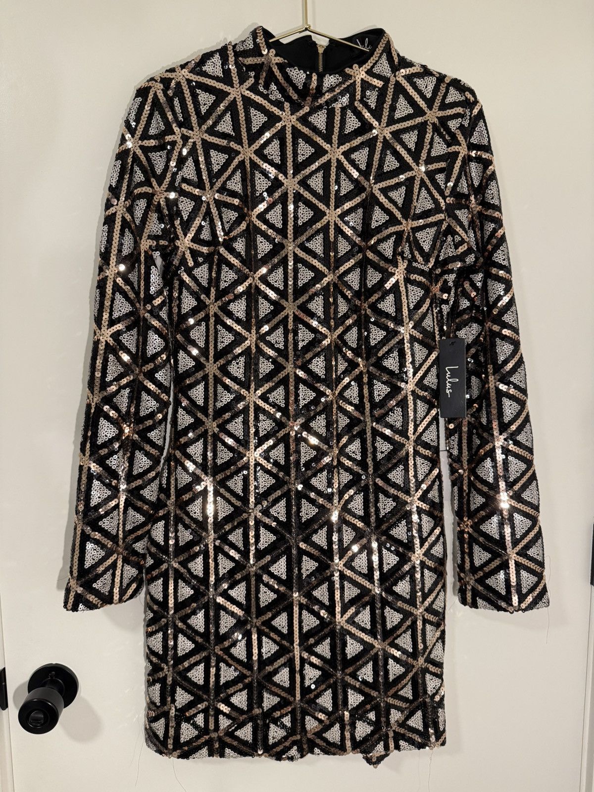 Lulus Lulus rose gold sequin long sleeve Size L / US 10 / IT 46 - 1 Thumbnail