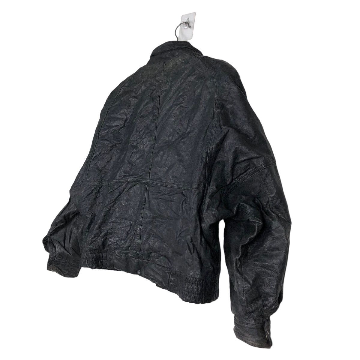 Japanese Brand Vintage Bomber Genuine Leather Jacket Sportwear IsseyMiyake Size US M / EU 48-50 / 2 - 10 Thumbnail