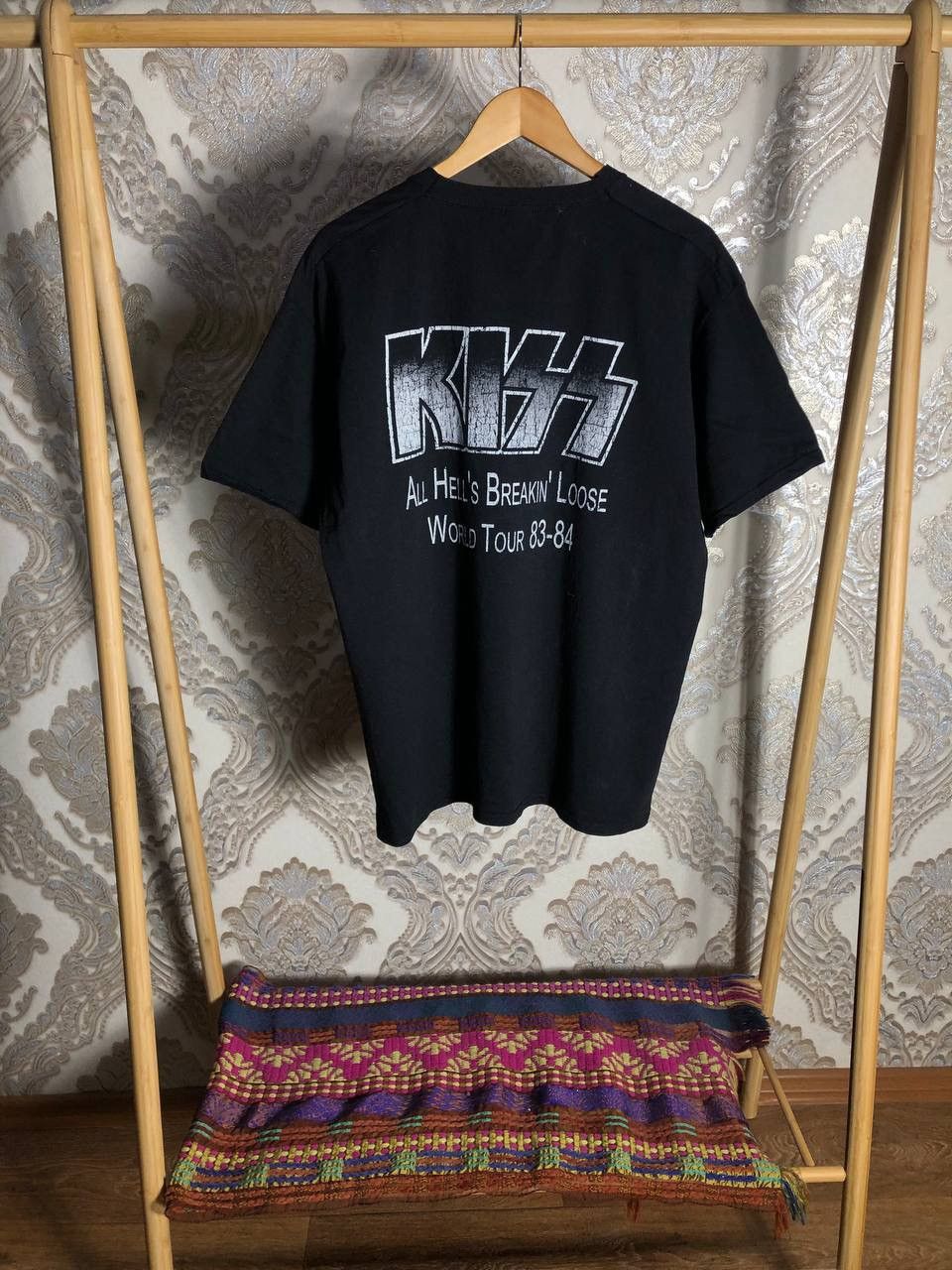 Band Tees VINTAGE KISS WORLD TOUR ROCK T-SHIRT RETRO METAL PUNK 90s Size US XL / EU 56 / 4 - 5 Thumbnail