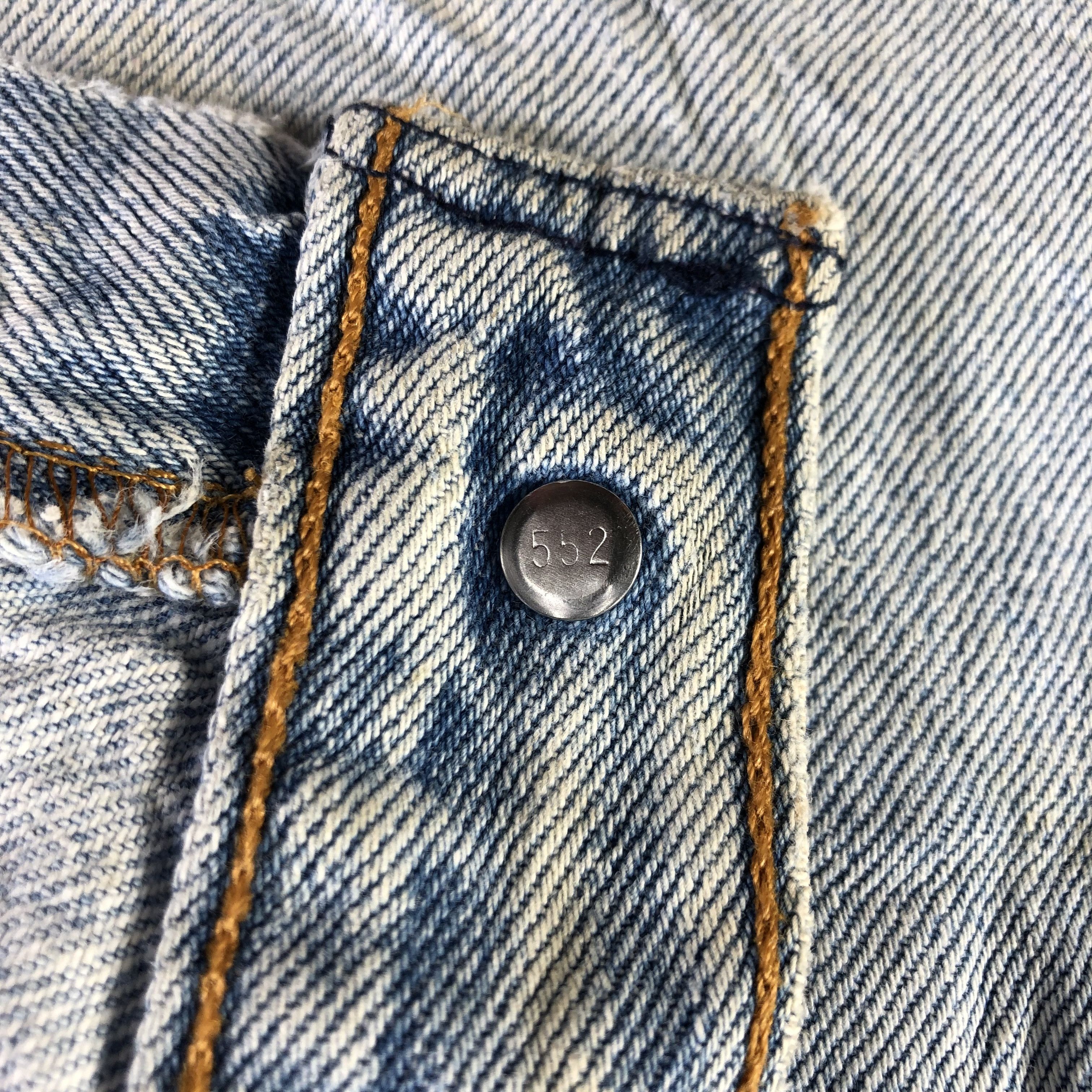 Levi's 90s Vintage Light Wash Levis 501 Jeans-J3738 Size US 34 / EU 50 - 11 Thumbnail