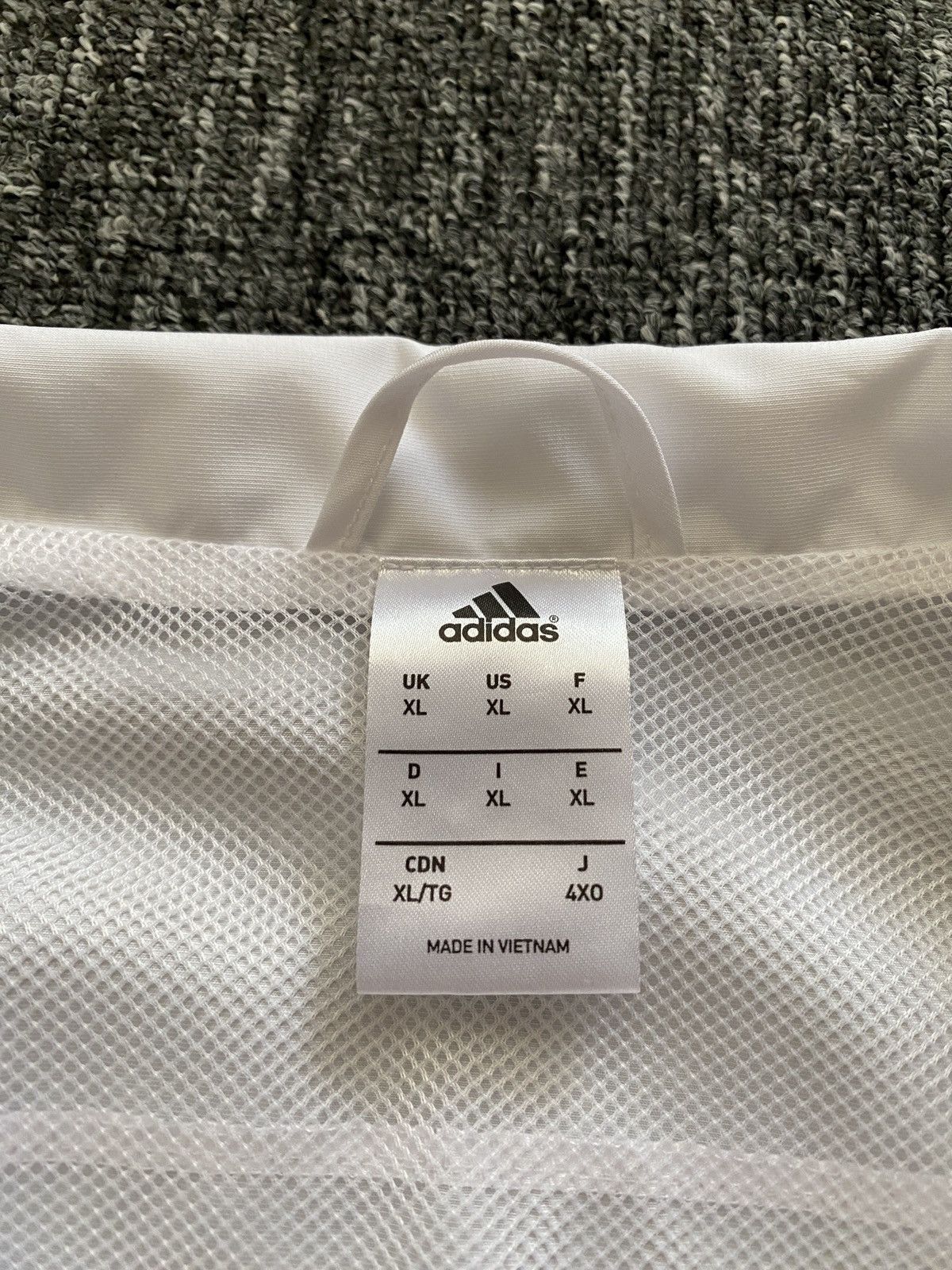 Adidas Adidas Real Madrid Size US XL / EU 56 / 4 - 5 Thumbnail