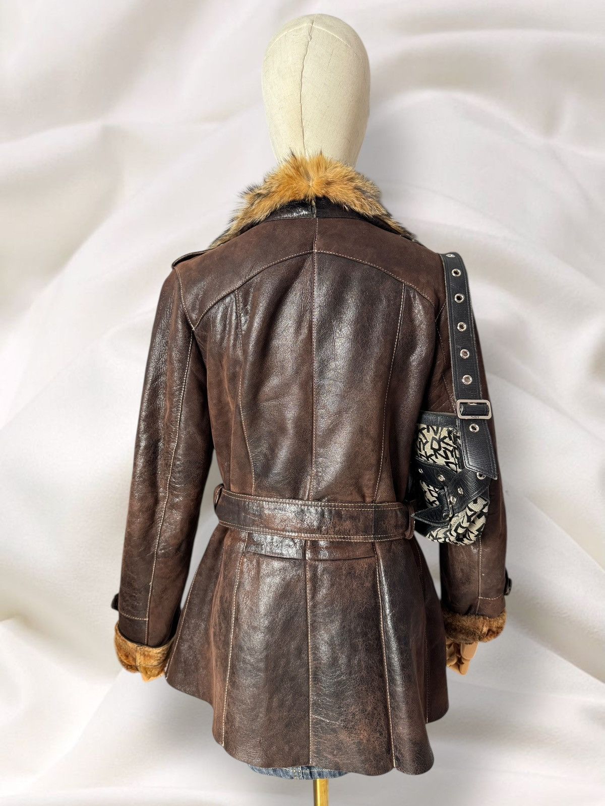 Japanese Brand Vintage Real Leather Real Fur Sheepskin Coat Jacket Size M / US 6-8 / IT 42-44 - 2 Thumbnail