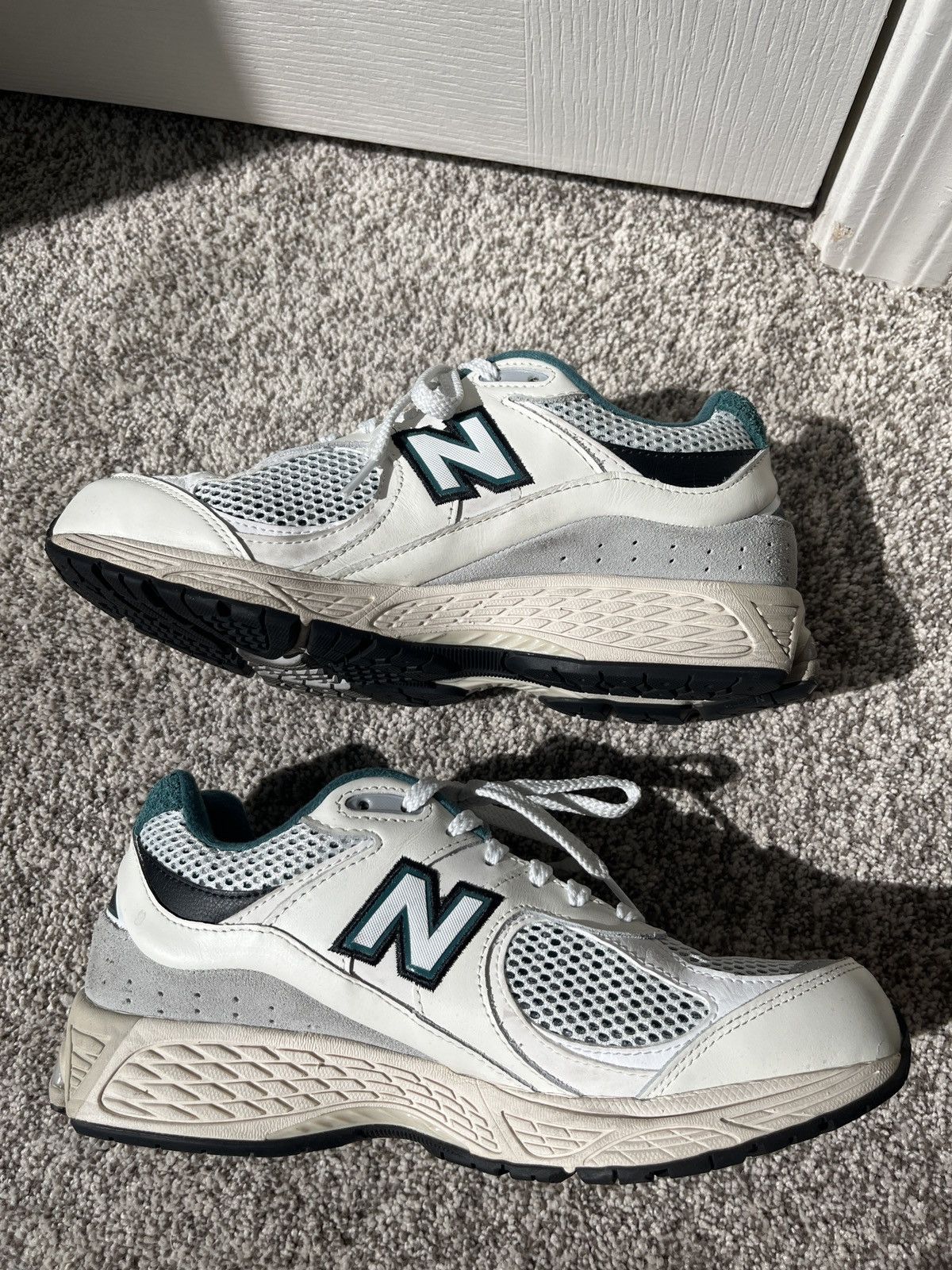 New Balance New Balance 2002R Sneaker Size US 9 / EU 42 - 3 Thumbnail
