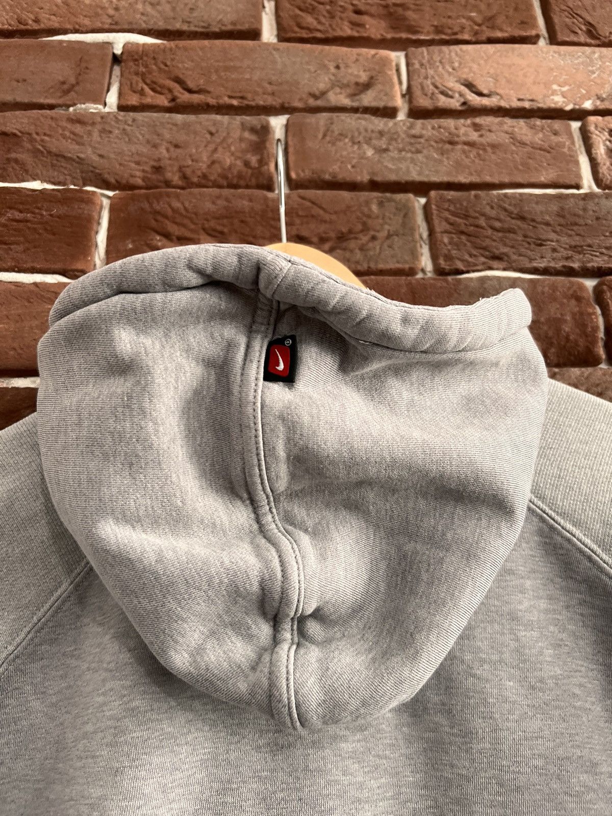 Nike Nike Vintage Y2k 00s Distressed Hoodie Grey Big Logo Hype Size US M / EU 48-50 / 2 - 9 Thumbnail