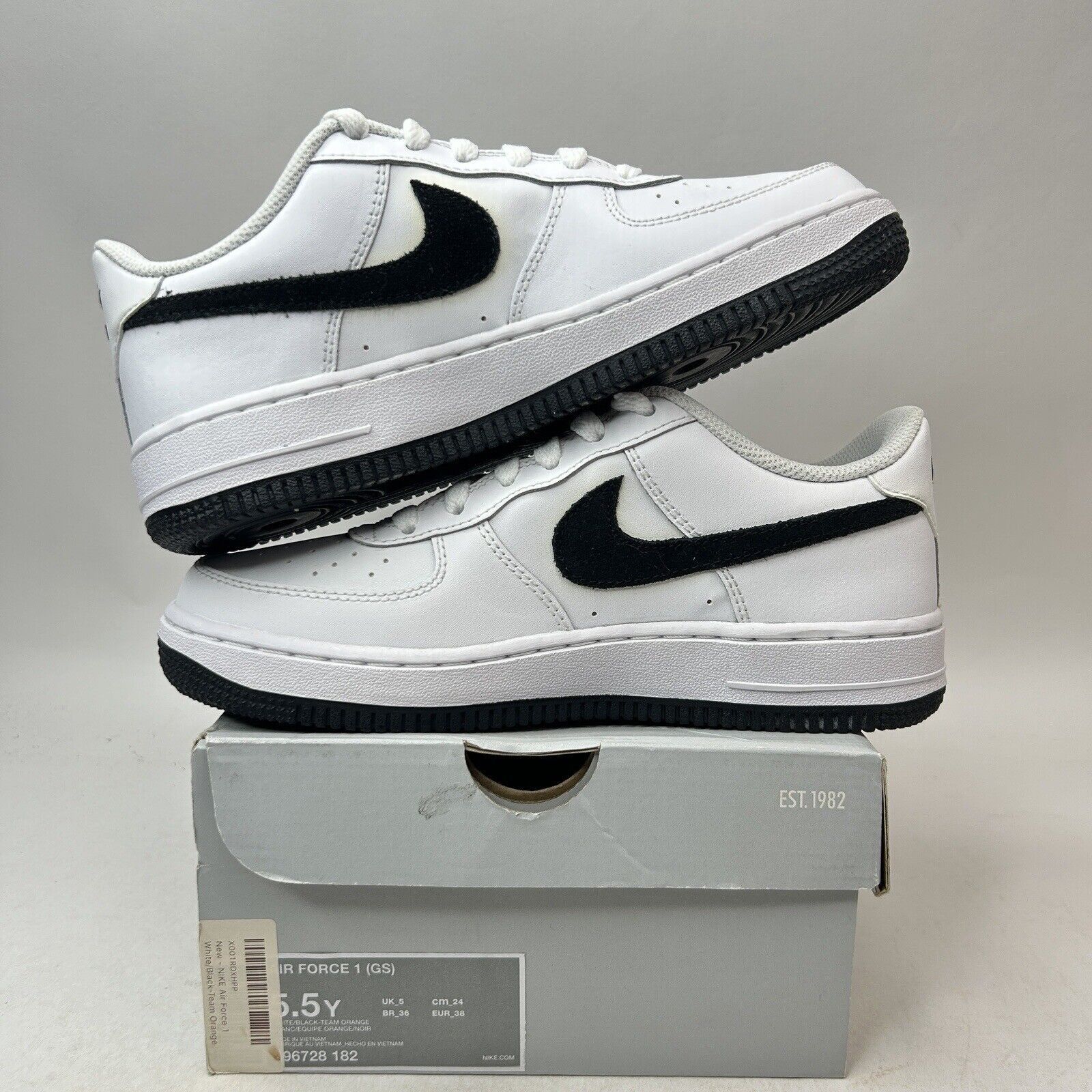 Nike Nike Air Force 1 Low 07’ GS “White Black” 2024 Size US 7 / IT 37 - 3 Thumbnail