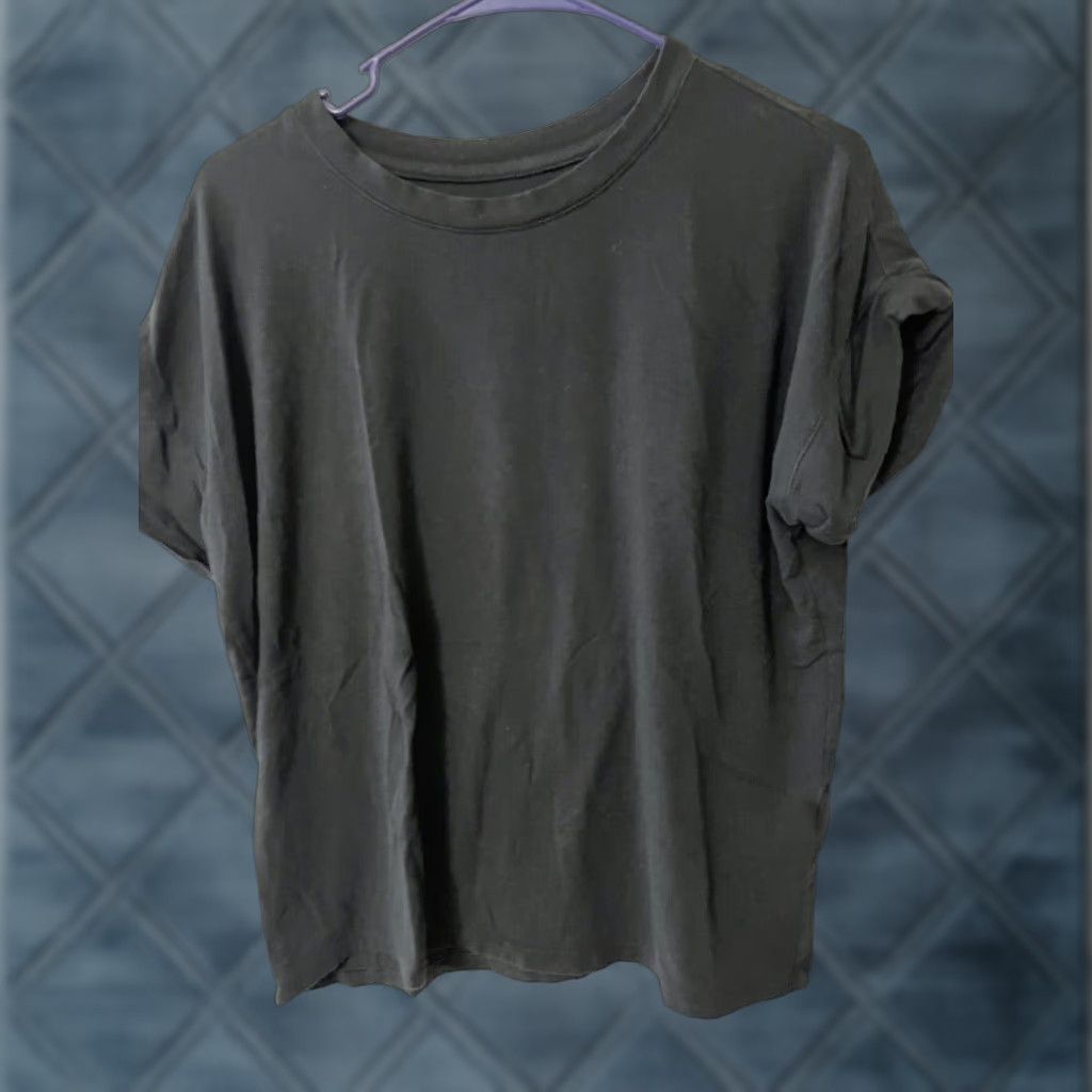Banana Republic BANANA REPUBLIC Timeless Black Short Sleeve Crew Neck T-Shirt Blouse Women Small Size S / US 4 / IT 40 - 1 Thumbnail