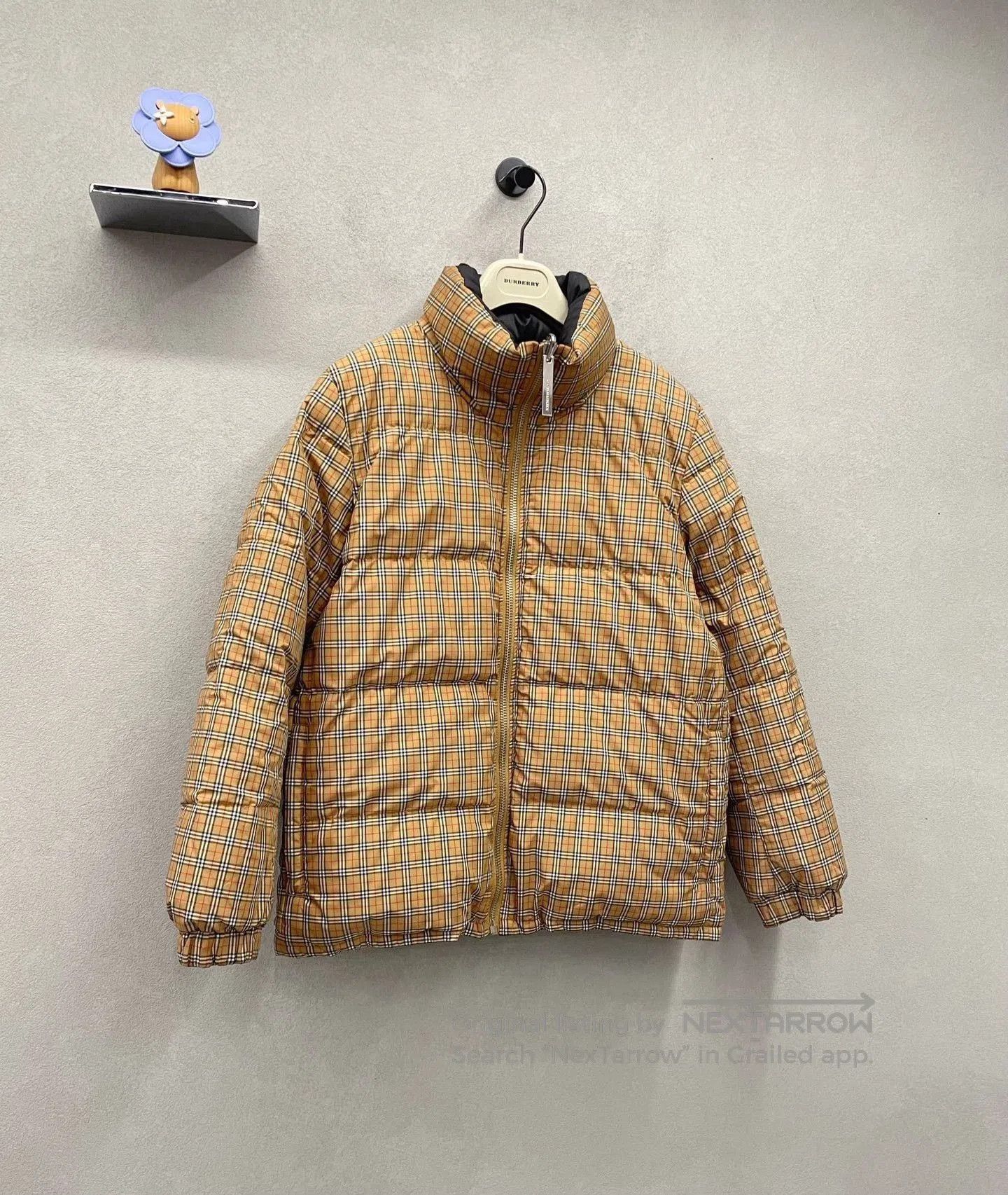 Burberry Burberry Classic Check Down Jacket. Size US M / EU 48-50 / 2 - 3 Thumbnail