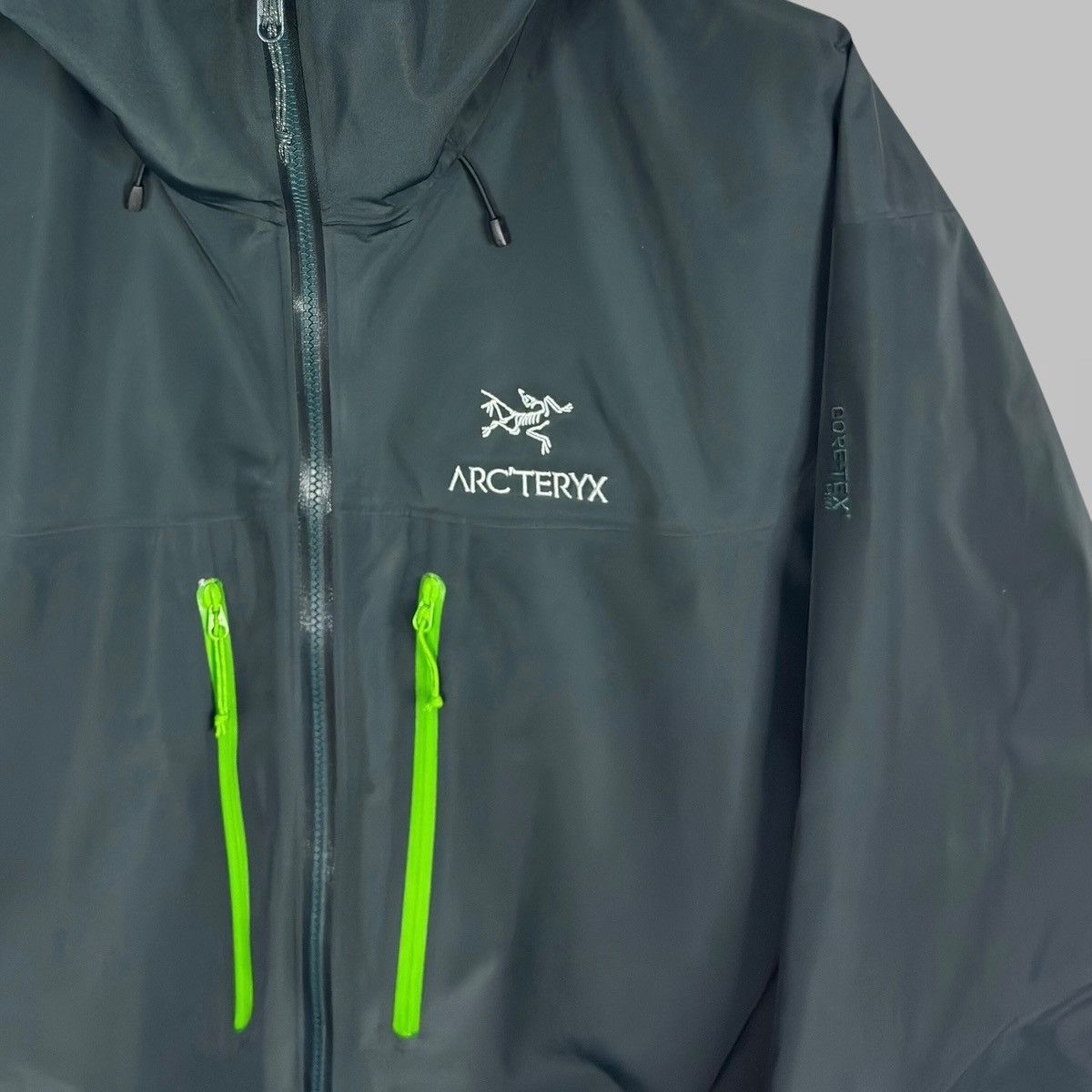 Arc'teryx ARCTERYX GREEN ALPHA SV GORE TEX PRO JACKET SIZE XL Size US XL / EU 56 / 4 - 4 Thumbnail