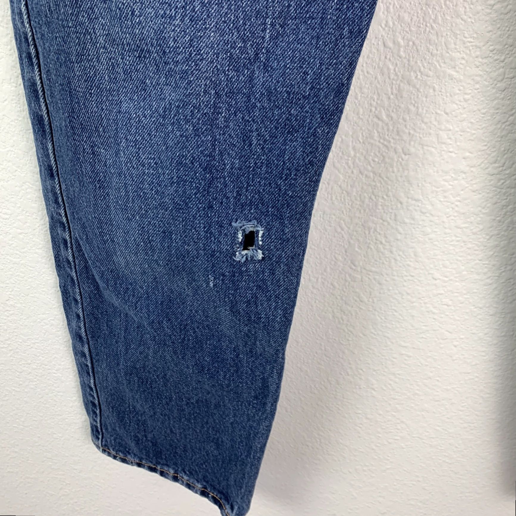 Levi's VINTAGE Levis 550 Jeans Men 31 Regular Distressed 100% Cotton Blue Distressed 5-Pocket Size US 31 - 2 Thumbnail