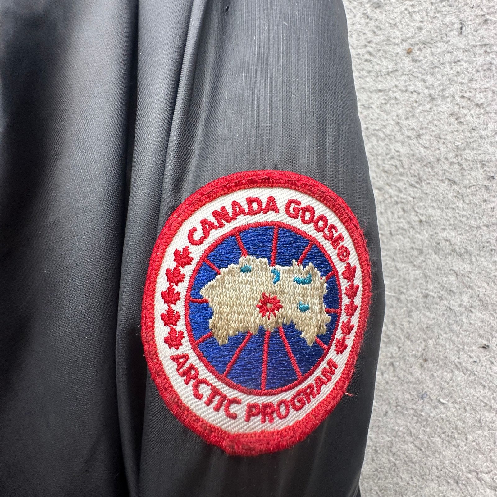 Canada Goose Canada Goose Lodge Jacket 5056M Black Mens Small PATCHED Size US S / EU 44-46 / 1 - 5 Thumbnail
