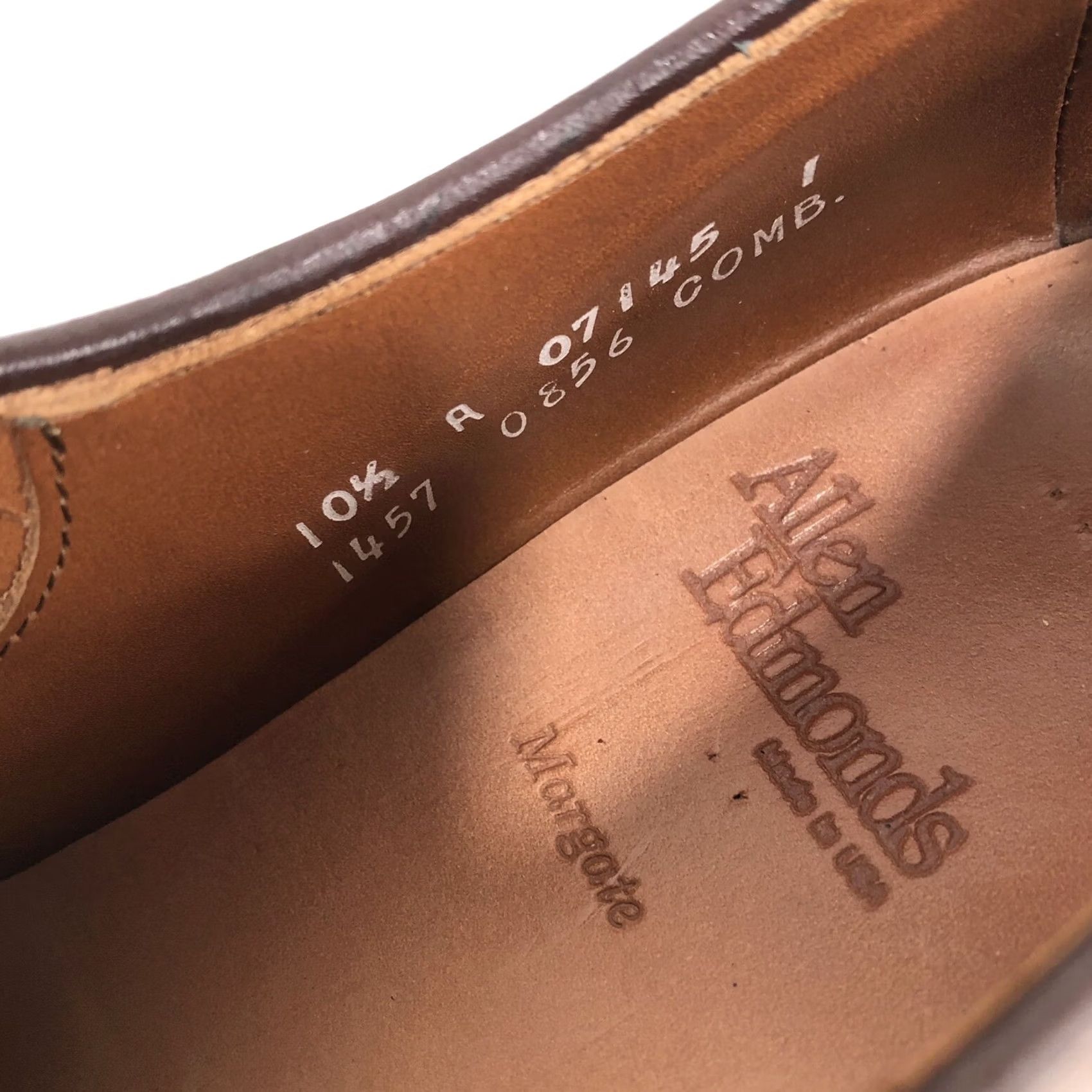 Allen Edmonds Allen Edmonds Margate Mens 10.5 Brown Cap Toe Oxford Dress Shoes Mens Cap Toe Oxford Brown 10.5 Allen Edmonds Margate Shoes Women/Men? Size ONE SIZE - 7 Thumbnail