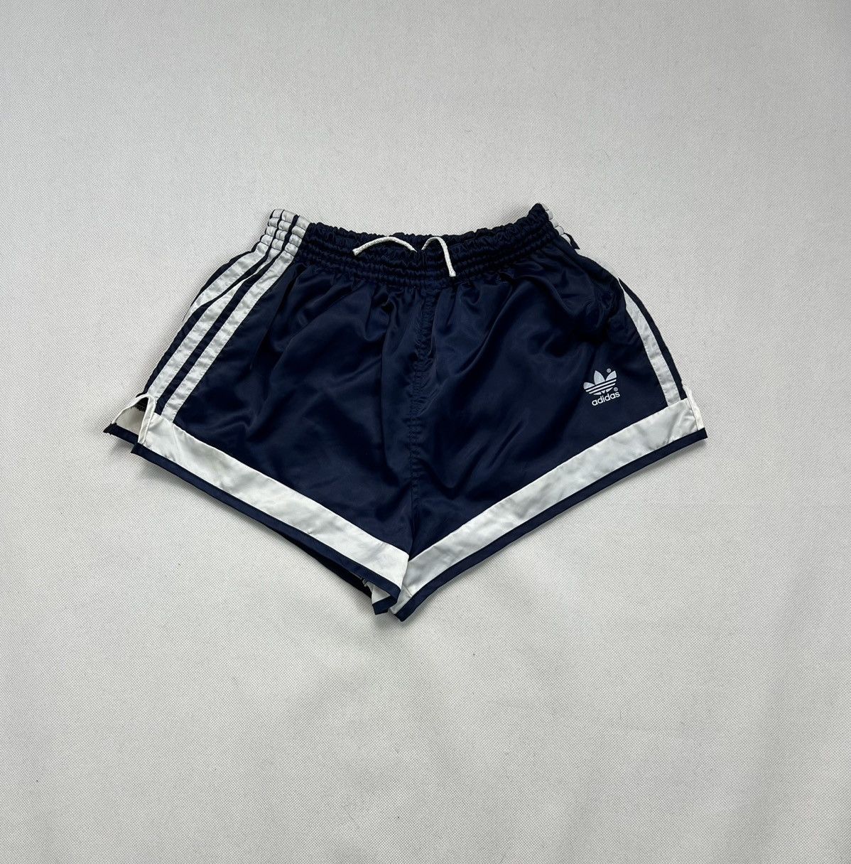 Adidas Rare Shorts Adidas Vintage 80’s Oldschool Nylon Size US 32 / EU 48 - 1 Thumbnail