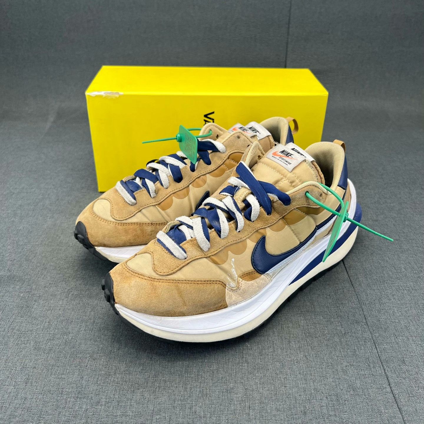 Sacai Sacai Lowtop Sneakers 45 Men Size US 11.5 / EU 44-45 - 1 Thumbnail