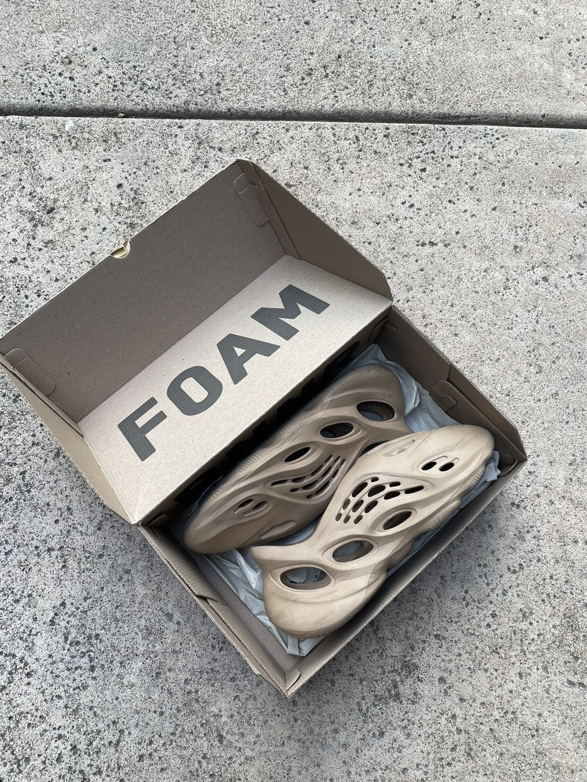 Yeezy Yeezy foam runner ochre size 10 Size US 10 / EU 43 - 1 Thumbnail
