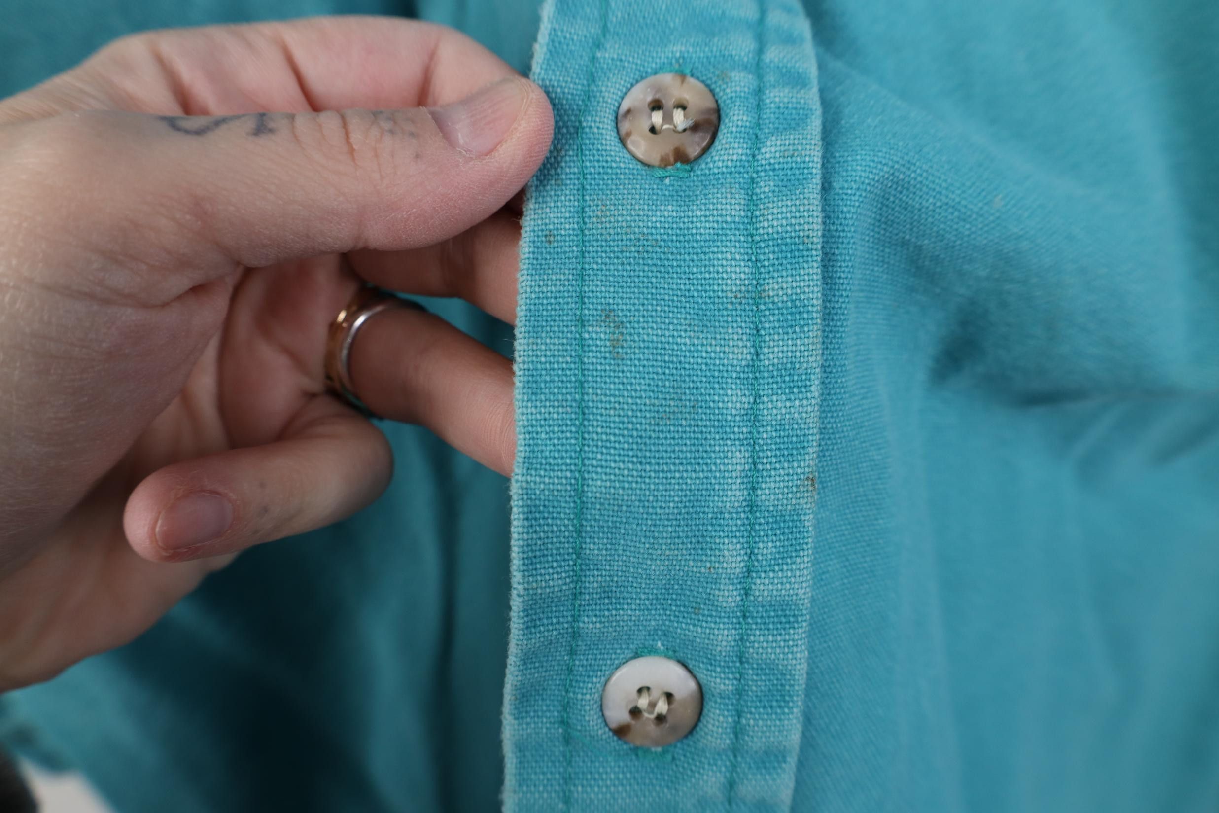 Cabelas Vintage 90s Cabelas Chamois Cloth Collared Button Shirt Teal Size US L / EU 52-54 / 3 - 12 Thumbnail