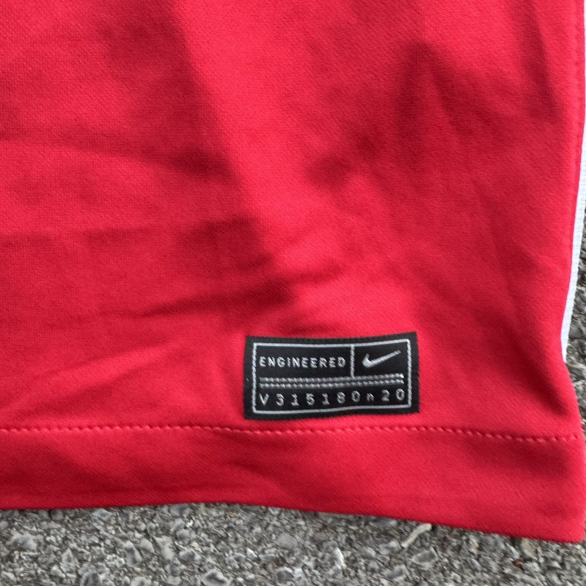 Nike nike liverpool home soccer jersey Size US M / EU 48-50 / 2 - 3 Thumbnail