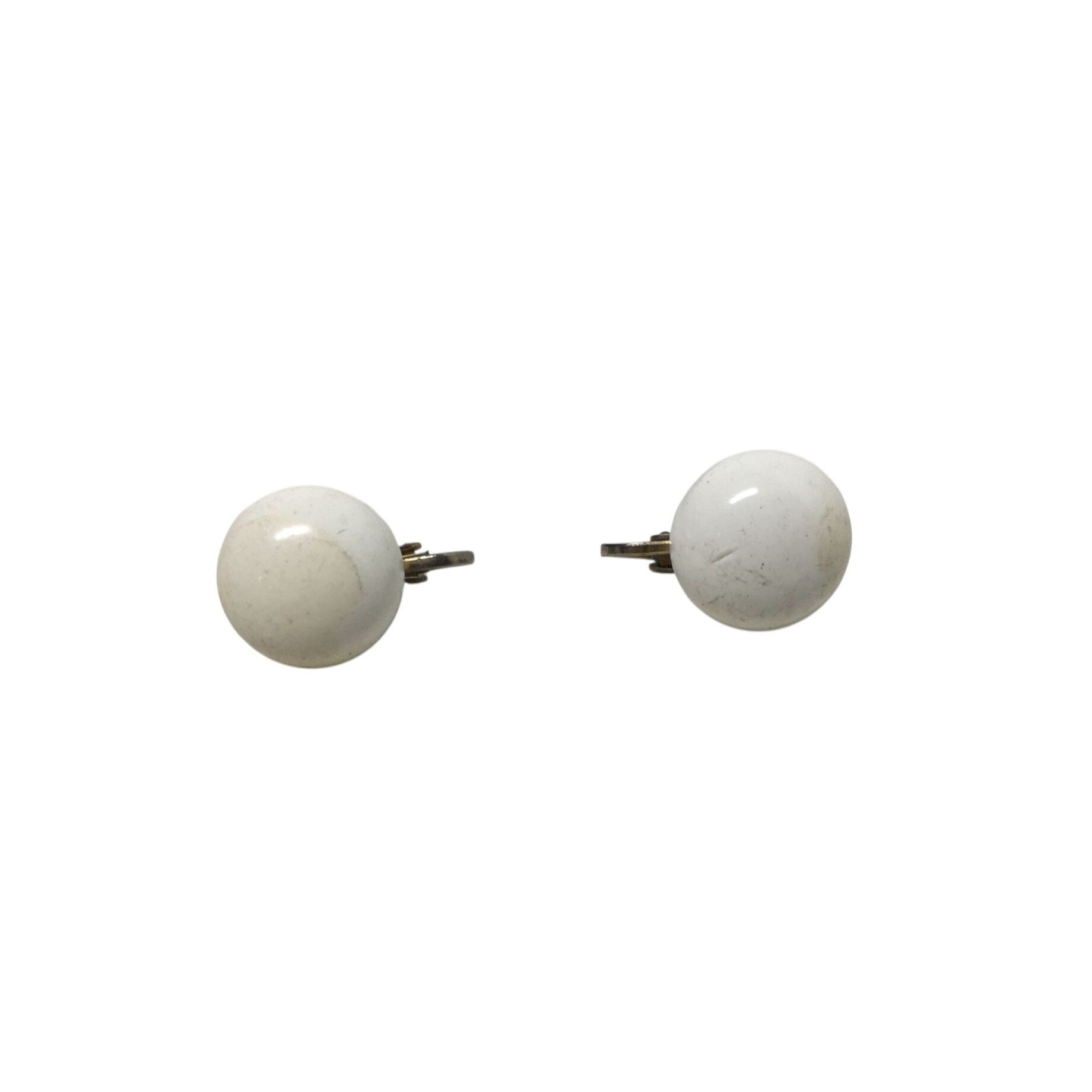 Other Women's Vintage Round Plastic White and Gold Tone clip on Ea Size ONE SIZE - 1 Thumbnail