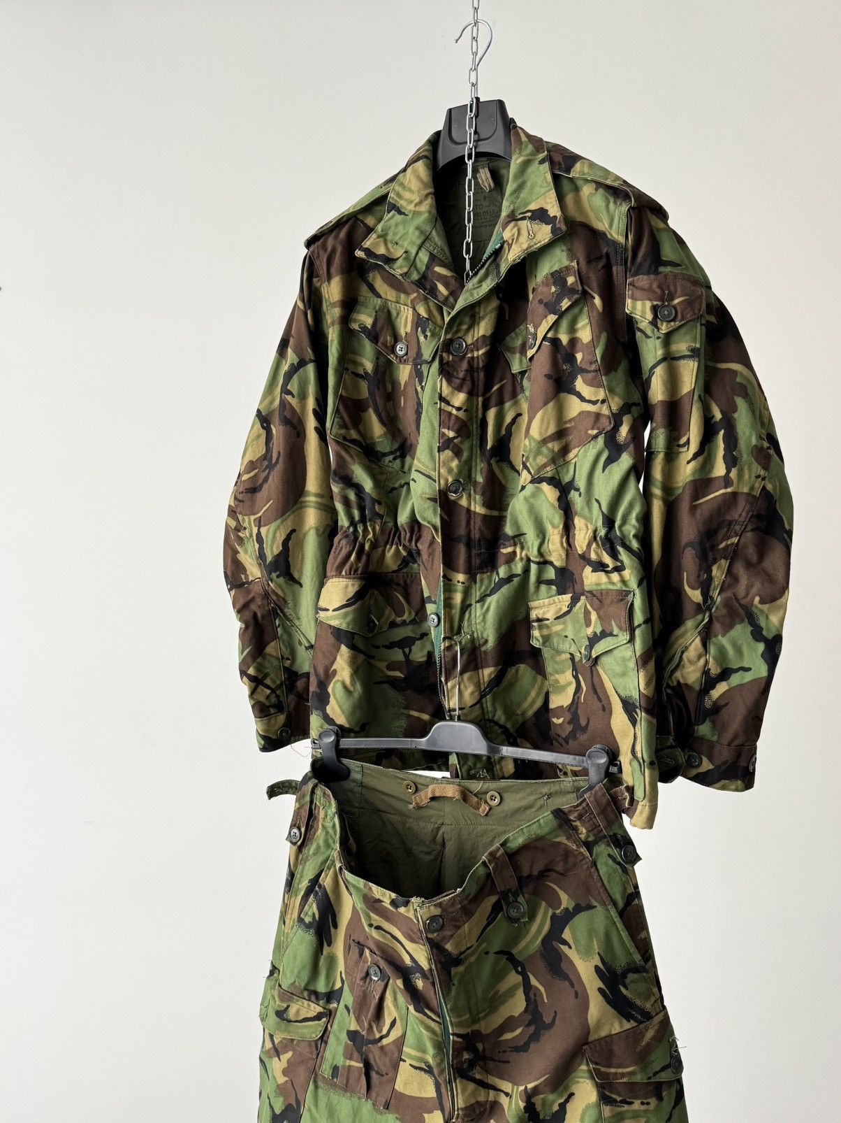 Japanese Brand 1968 Pattern Vintage British Army DPM Camo Combat Suit Size US L / EU 52-54 / 3 - 5 Thumbnail