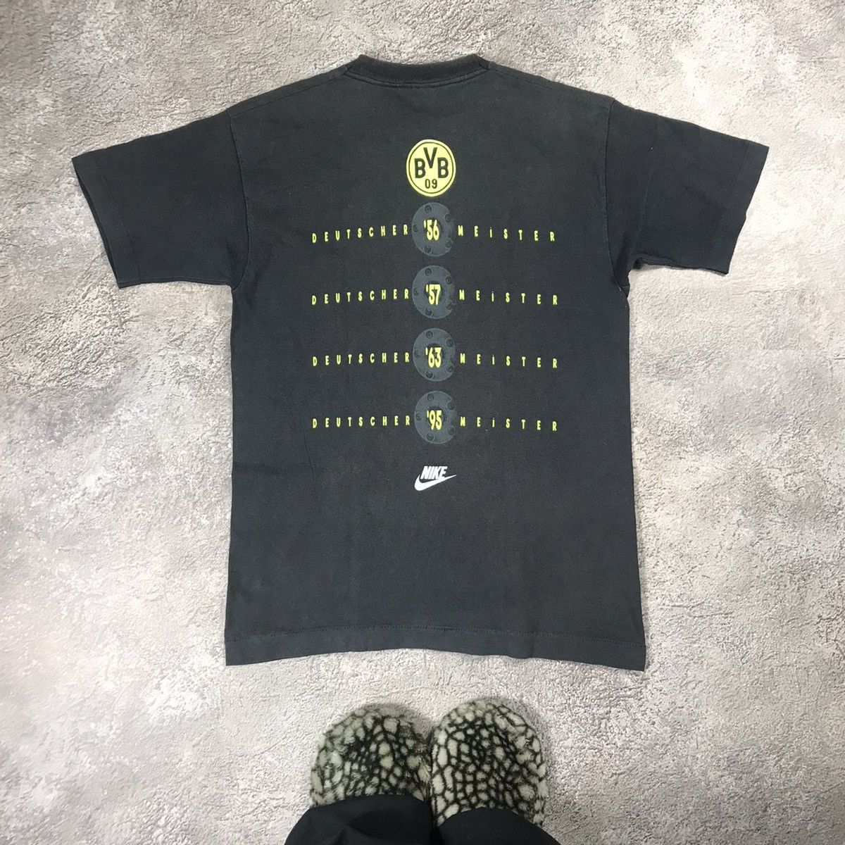 Vintage Vintage 90s Nike BVB Graphic Tee Streetwear Faded Black L Size US L / EU 52-54 / 3 - 4 Thumbnail