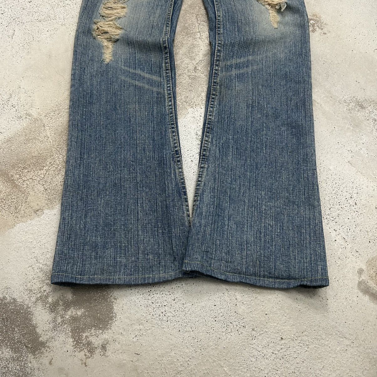 Hysteric Glamour Japanese brand Flared Distressed Jeans Size US 30 / EU 46 - 4 Thumbnail