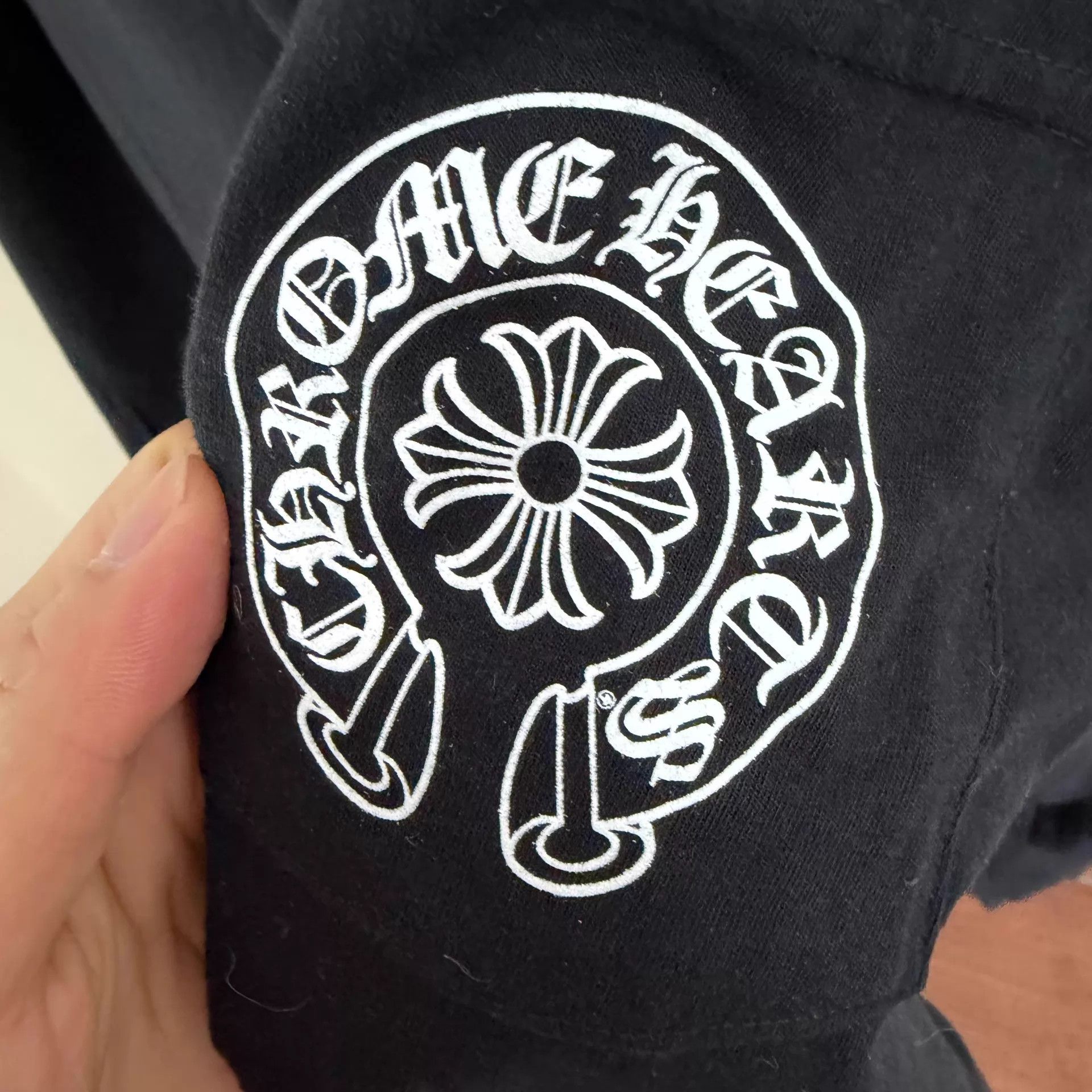 Chrome Hearts Chrome Hearts Black Taipei Limited Horse Shoe Vine Arm Tee Size US XL / EU 56 / 4 - 4 Thumbnail