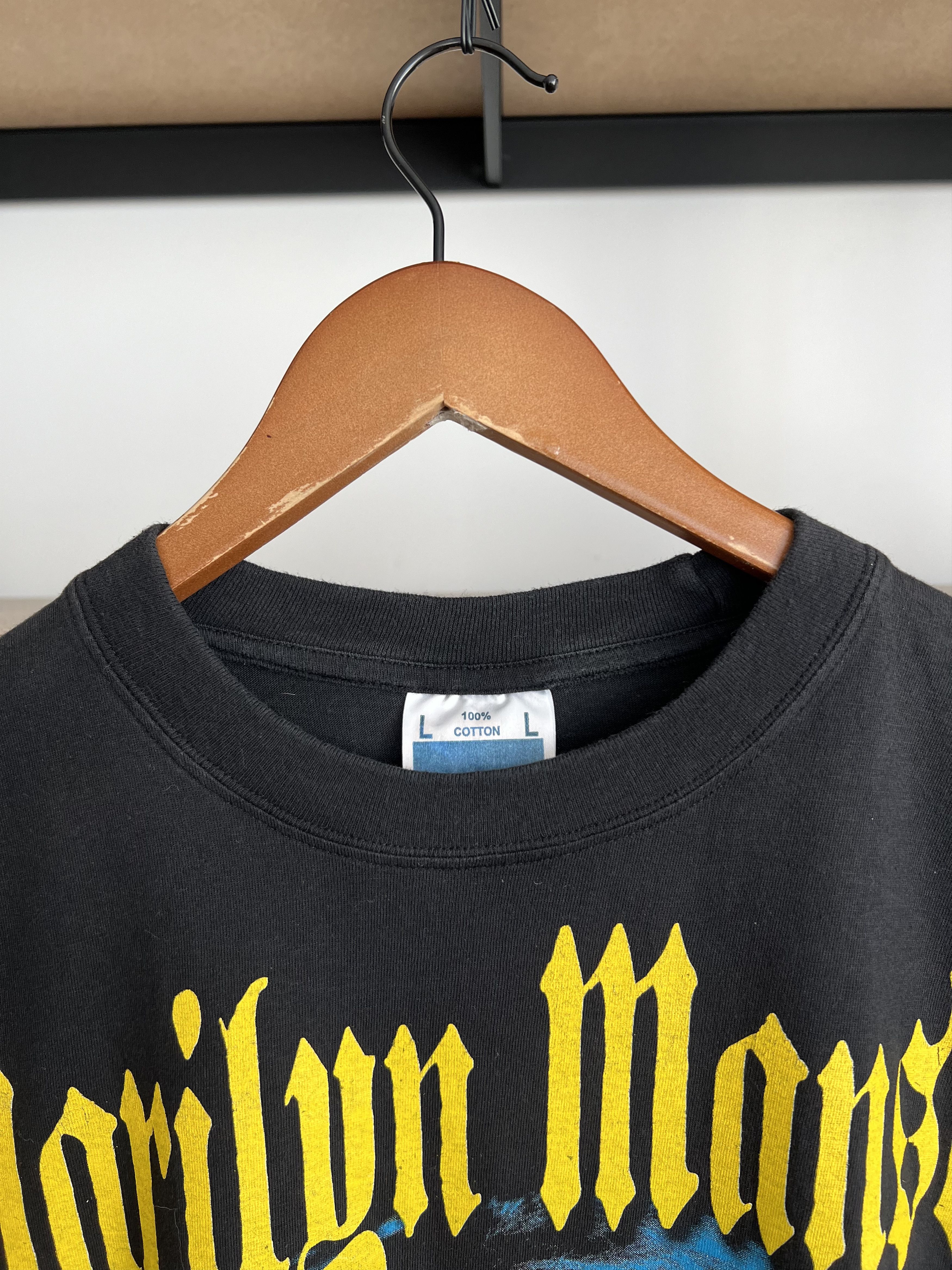 Band Tees Vintage 90s Marilyn Manson Rock Band Black T-shirt Size US L / EU 52-54 / 3 - 10 Thumbnail