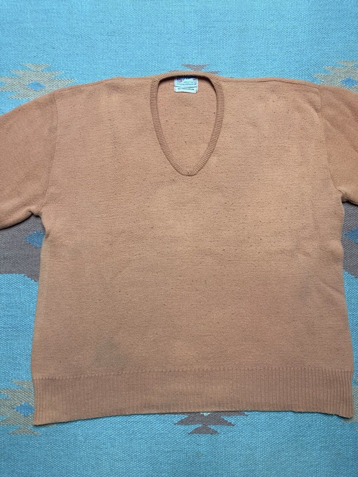 Puritan × Vintage VTG 60s puritan sweater soft nylon knit v neck peach 44 L Size US L / EU 52-54 / 3 - 2 Thumbnail