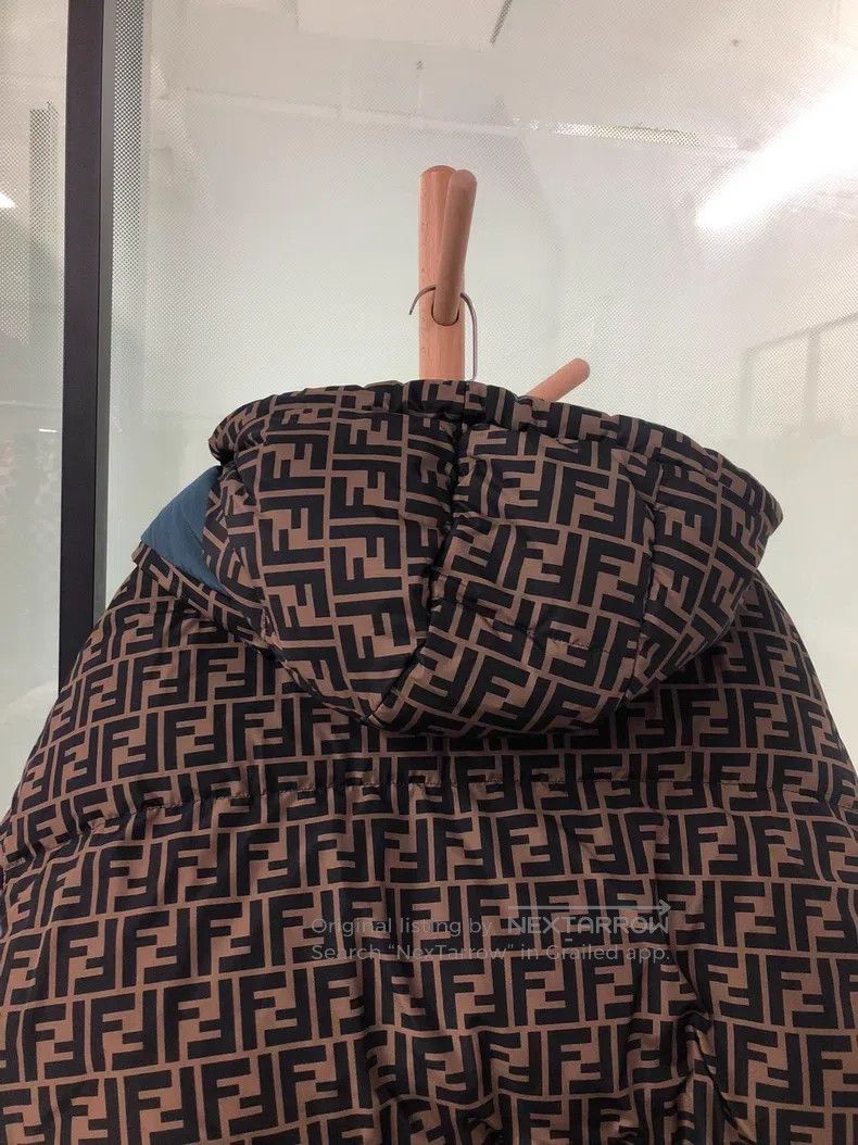 Fendi Fendi All-over printed down jacket reversible Size M / US 6-8 / IT 42-44 - 7 Thumbnail