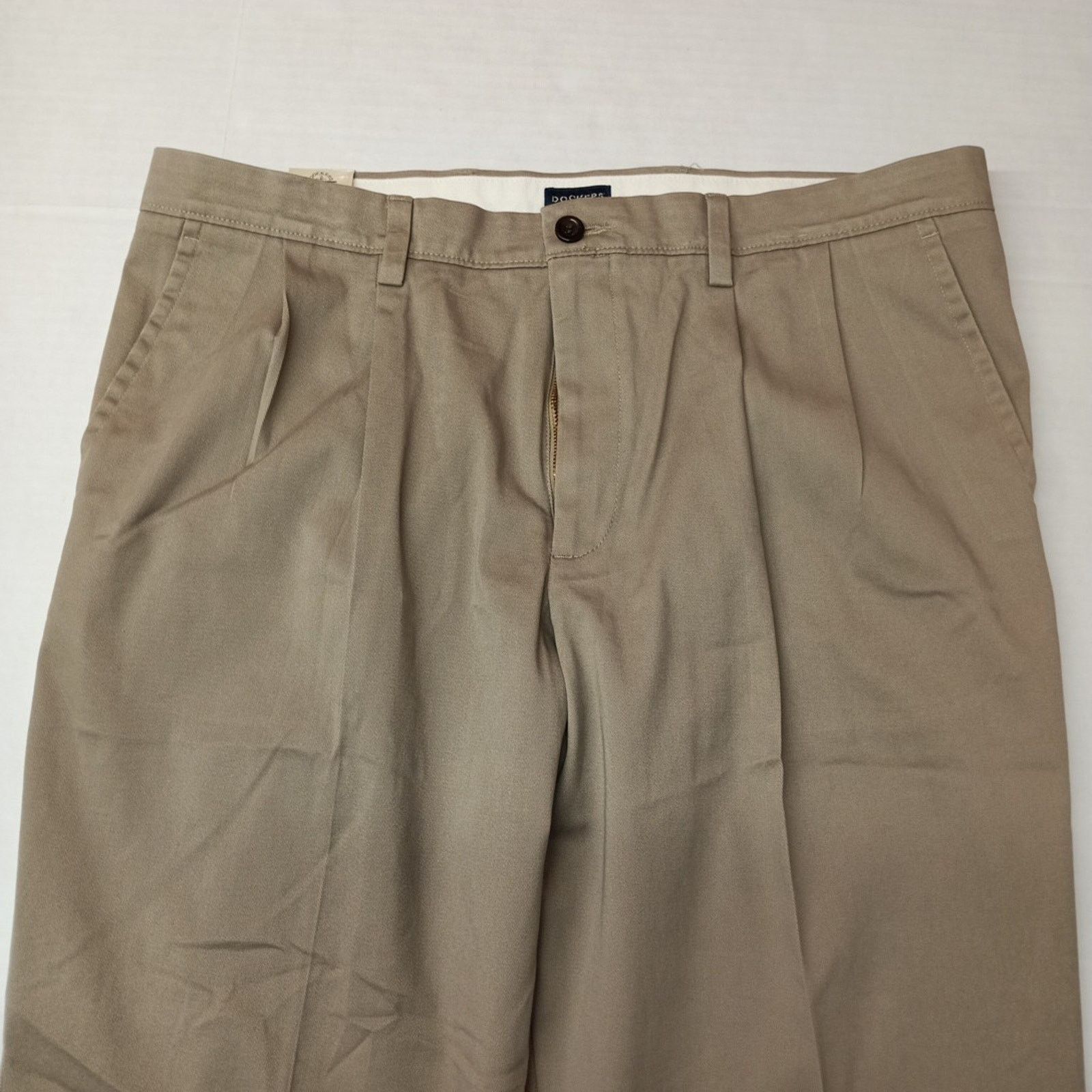 Dockers Dockers Khakis Pants Men's 38x34 Beige Pleated Classic Fit Size US 38 / EU 54 - 4 Thumbnail