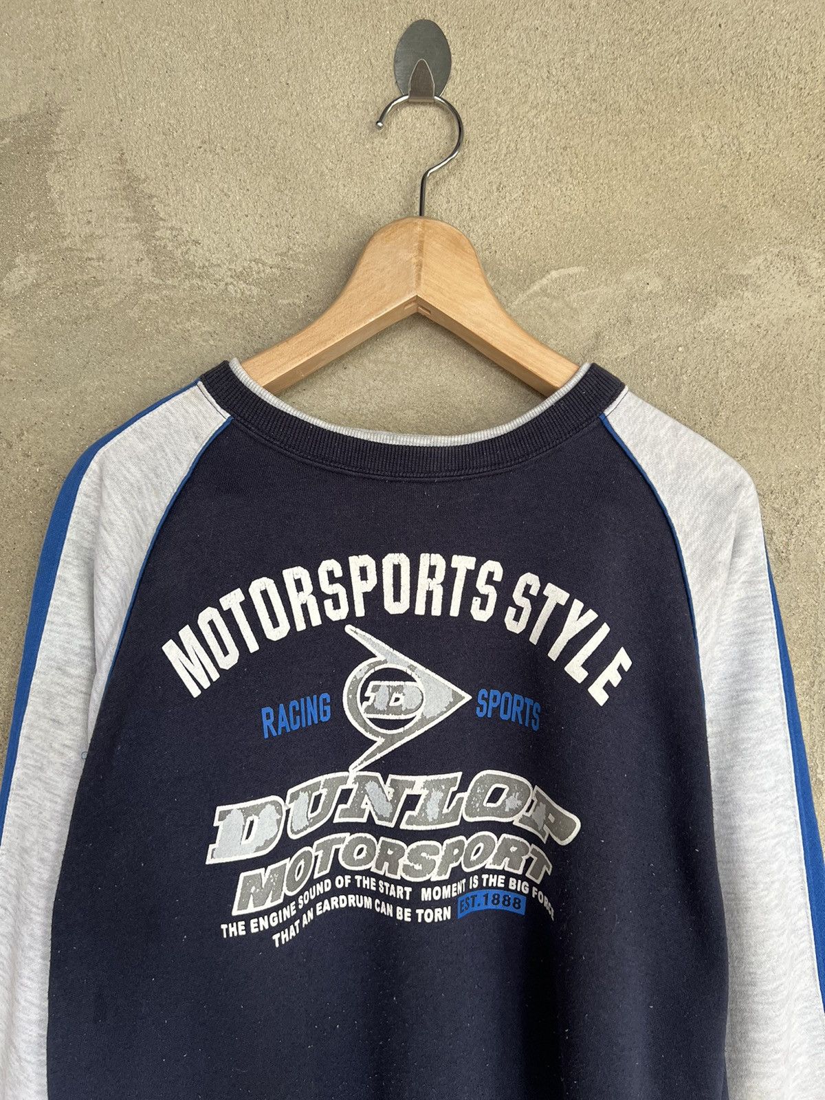 Vintage Dunlop Spell Out Sweatshirt