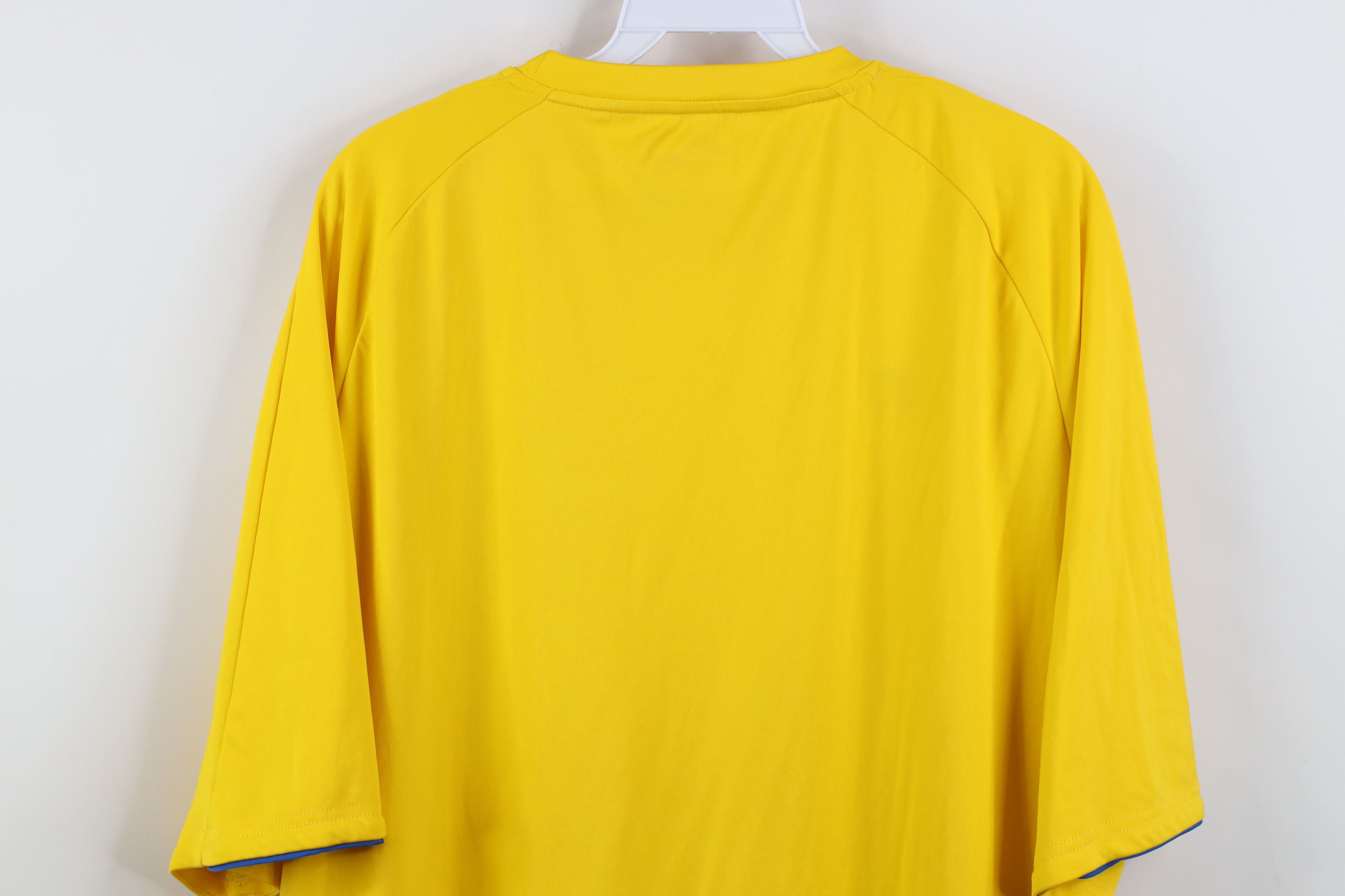Umbro Vintage Umbro World Cup Training Brasil Soccer Jersey Size US XL / EU 56 / 4 - 14 Thumbnail