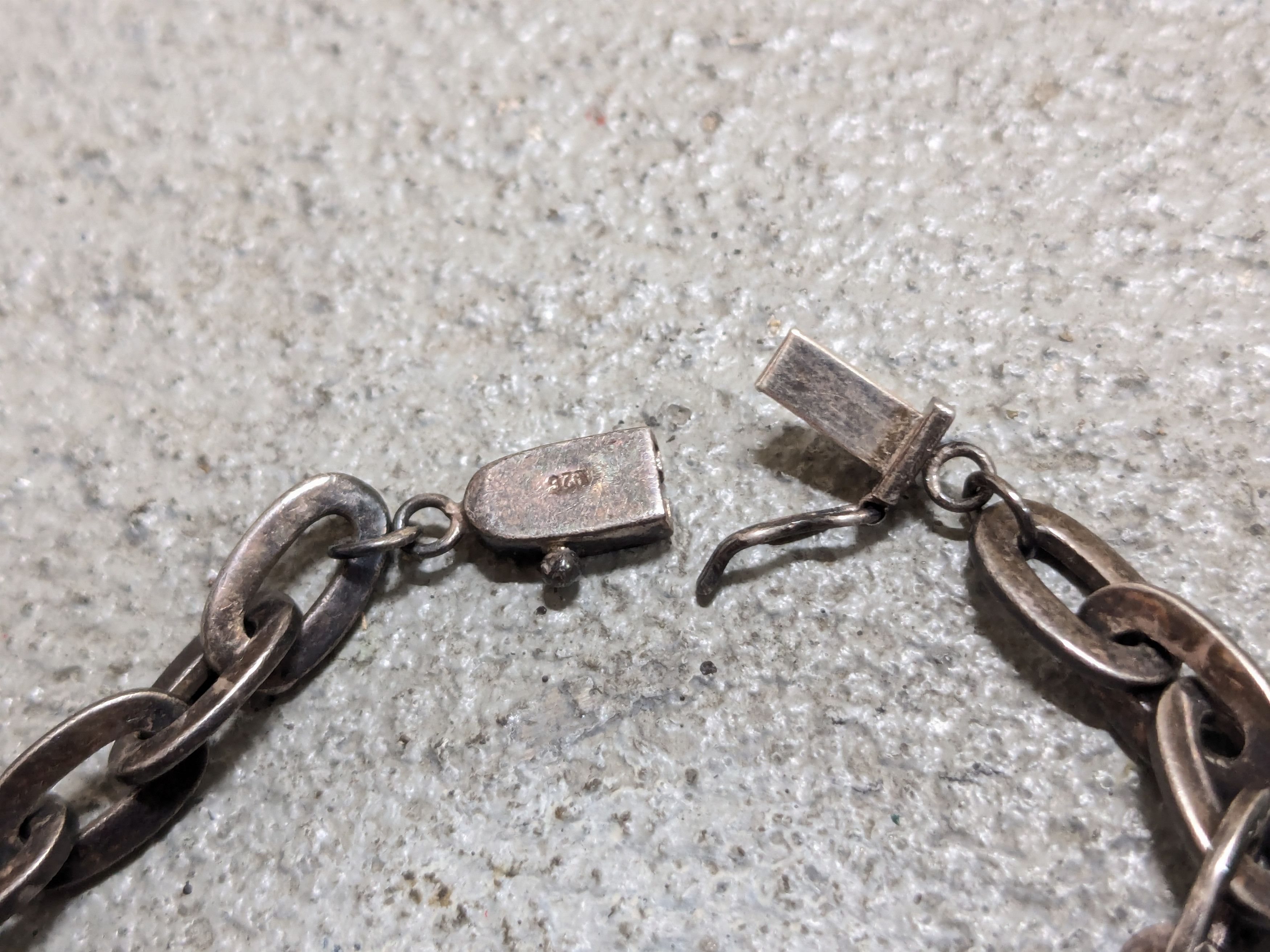 Jewelry Vintage Sterling Silver Bracelet Oval 7" Chain Link Size ONE SIZE - 10 Thumbnail