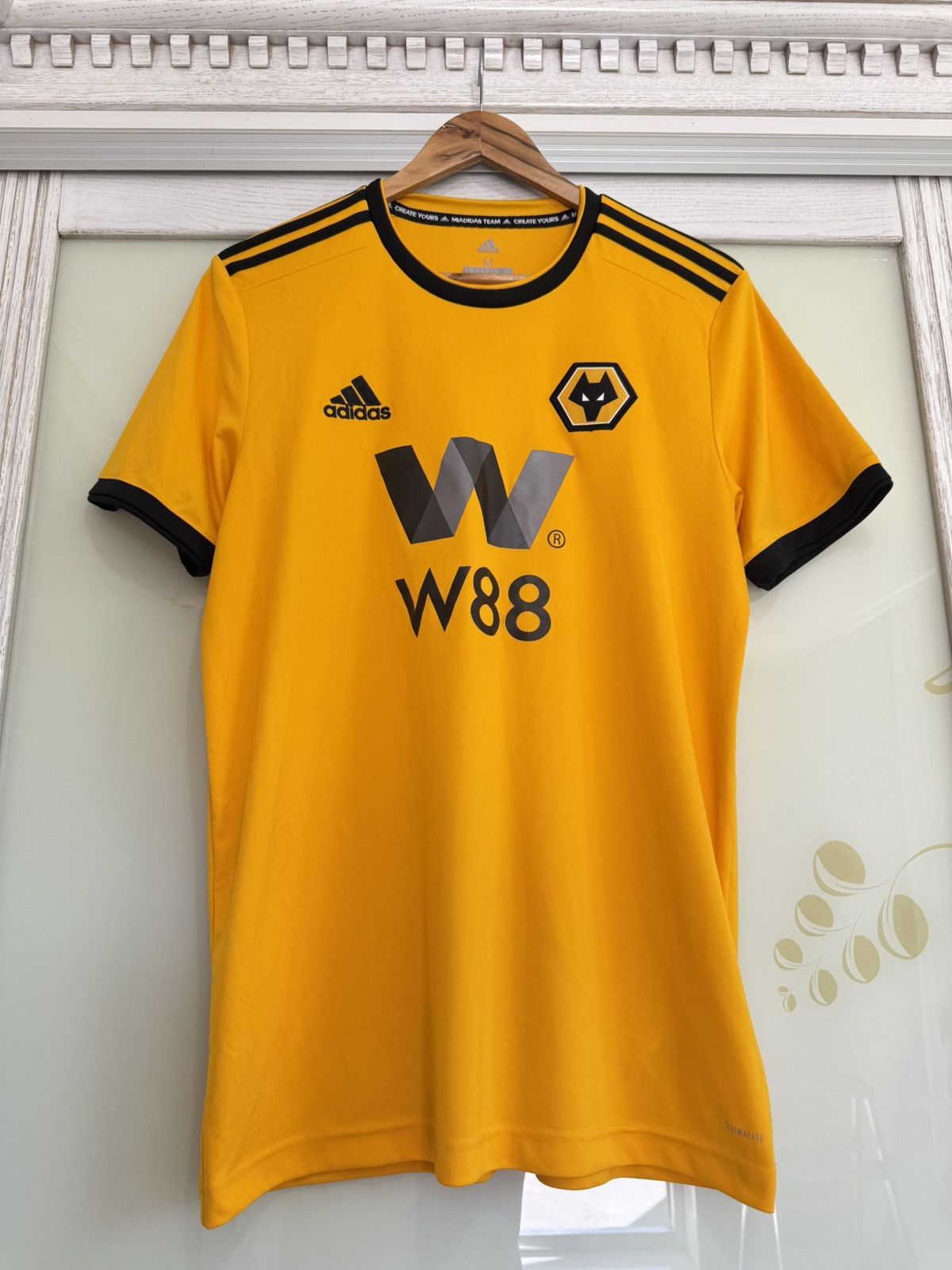 Adidas Wolverhampton 2018-2019 Home Soccer Jersey Football Kit Size US M / EU 48-50 / 2 - 5 Thumbnail
