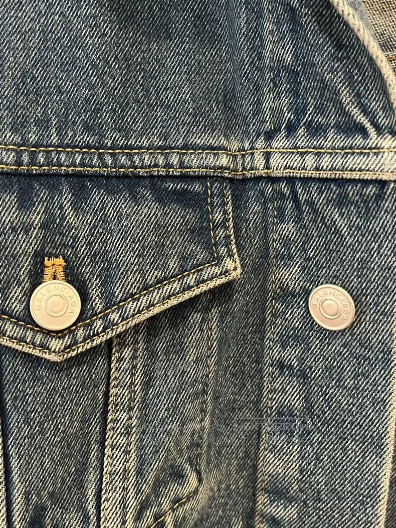 Balenciaga Balenciaga Denim Jacket Size XS / US 0-2 / IT 36-38 - 2 Thumbnail