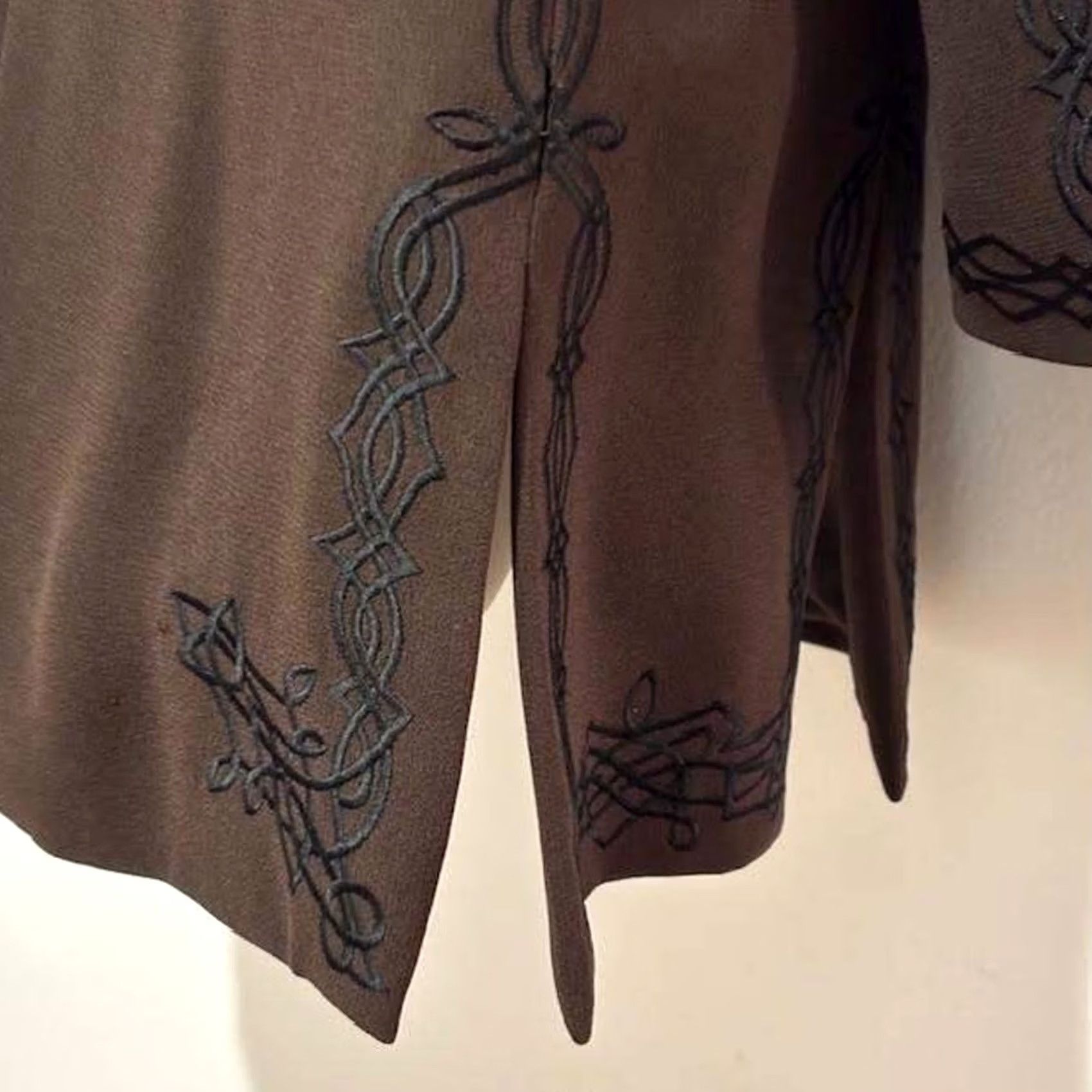 Anne Klein VINTAGE Anne Klein II Mandarin Collar Brown Embroidered Blazer Jacket Size 8P Petite Women Workwear Size M / US 6-8 / IT 42-44 - 5 Thumbnail