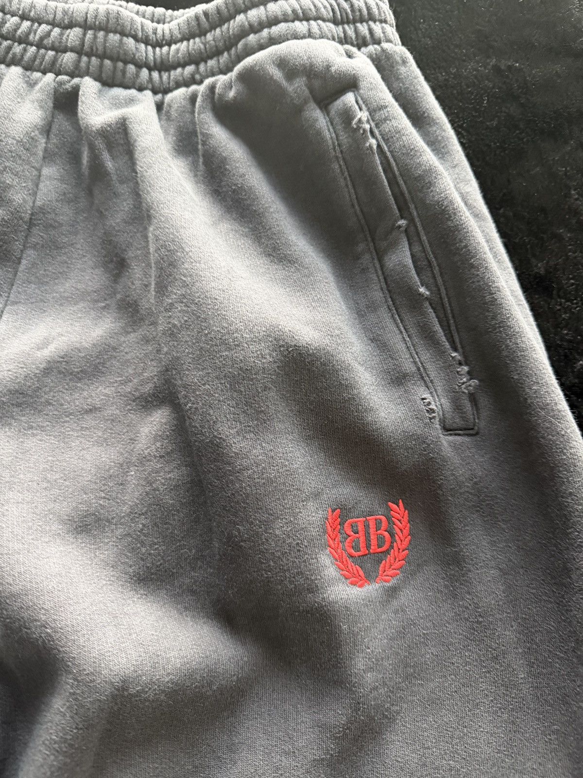 Balenciaga Balenciaga embroidered logo Size US 30 / EU 46 - 2 Thumbnail