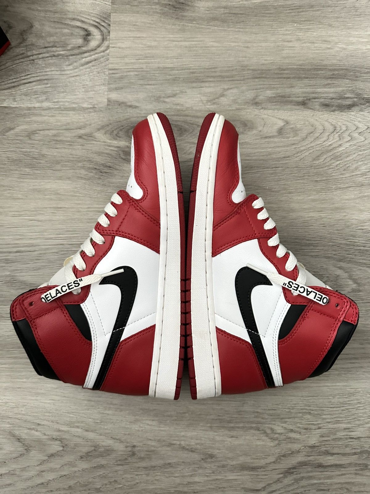 Jordan Brand Jordan Retro 1 Chicago (2015) size 7.5 Men Size US 7.5 / EU 40-41 - 3 Thumbnail