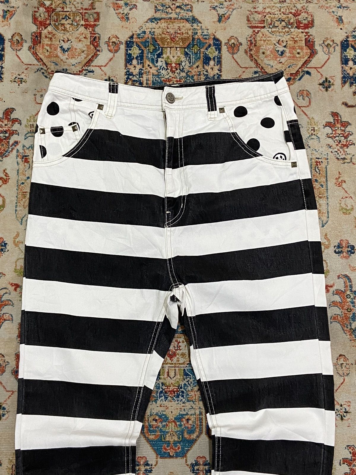 Japanese Brand FINAL DROP 💥 World Wide Love Smile Prisoner Crop pants Size US 30 / EU 46 - 2 Thumbnail