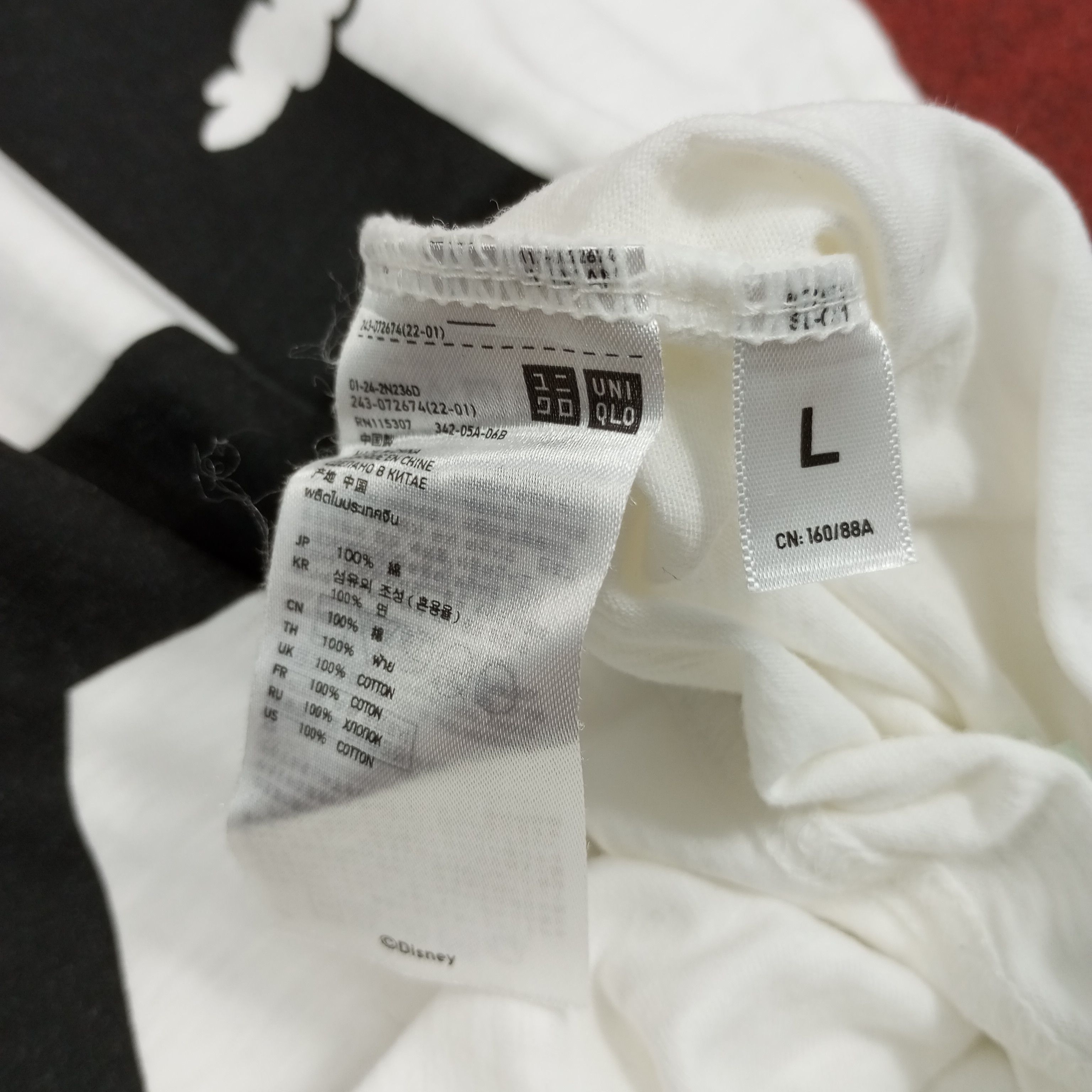 Undercover × Uniqlo Uniqlo Undercover X Mickey Mouse Japanese Brand Tshirt Size M / US 6-8 / IT 42-44 - 8 Thumbnail