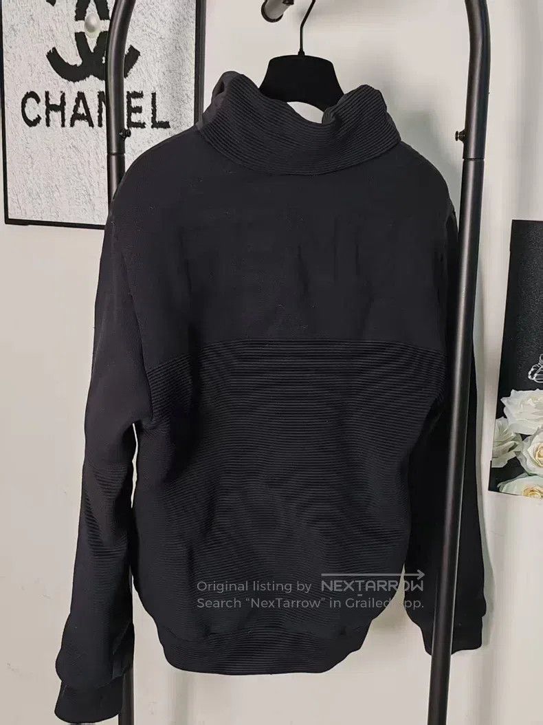 Fendi Fendi Back Embossed Logo Lined Full Print Down Jacket Size US M / EU 48-50 / 2 - 3 Thumbnail
