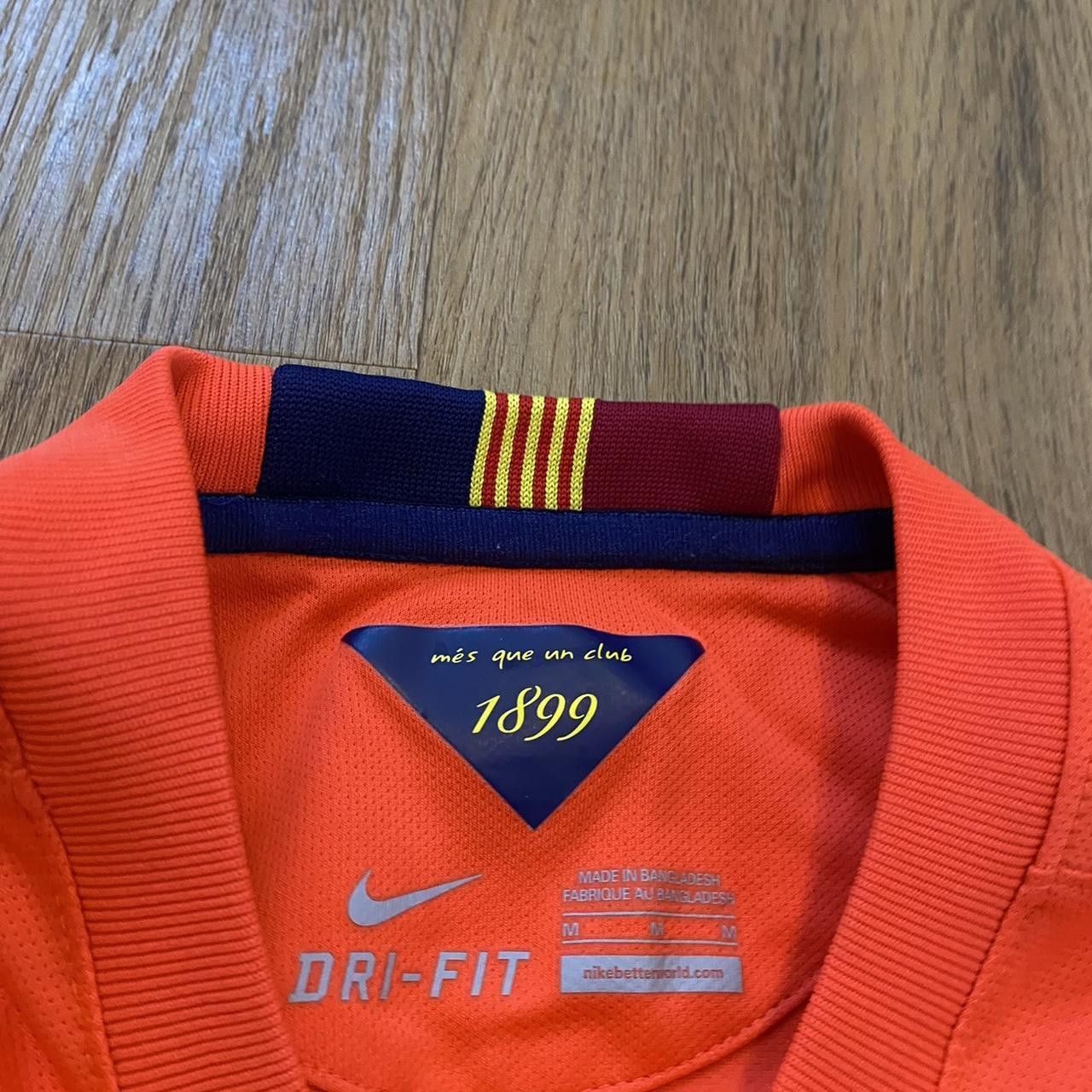 Nike 2014-15 FC Barcelona Nike Away Football Shirt Messi La Liga Size US M / EU 48-50 / 2 - 5 Thumbnail