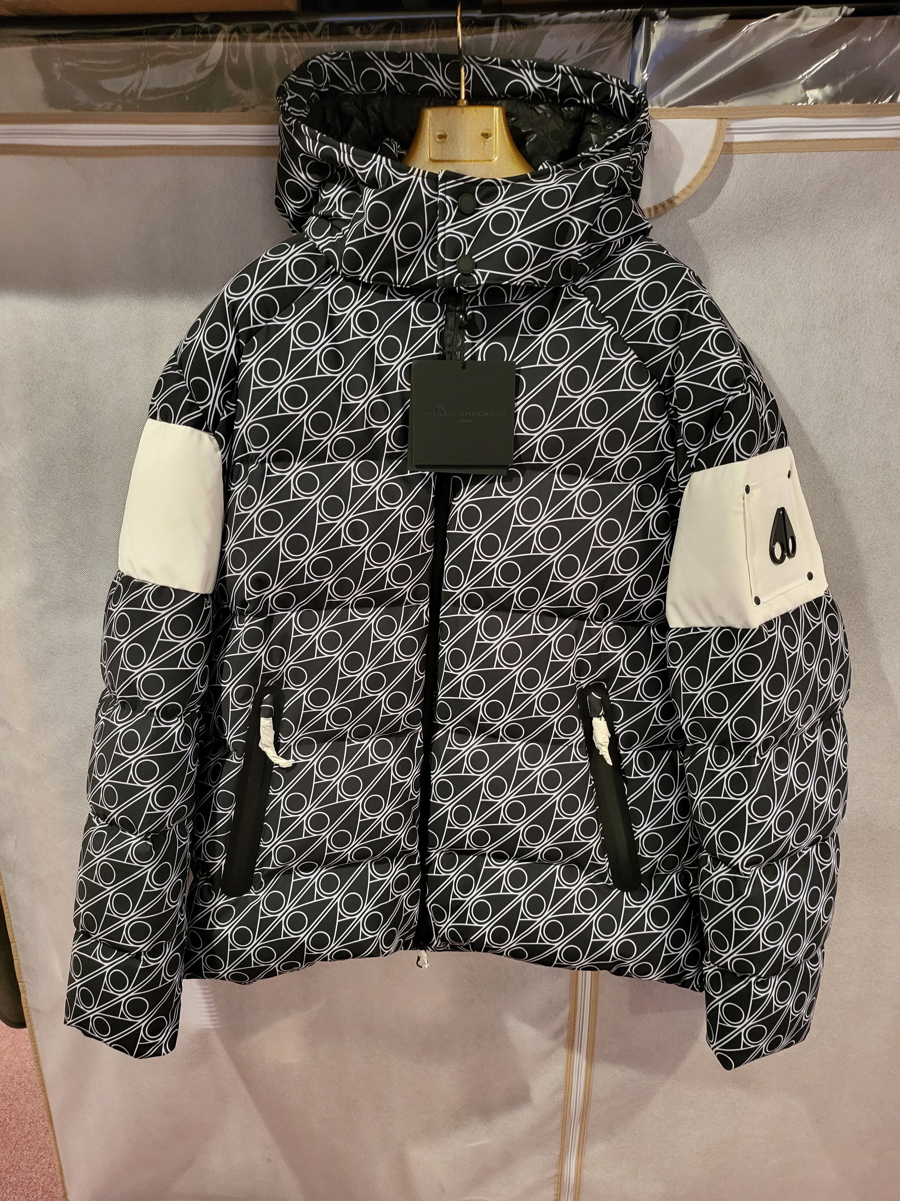 Moose Knuckles Strivers Row Down Jacket with Monogram Print Size US L / EU 52-54 / 3 - 3 Thumbnail